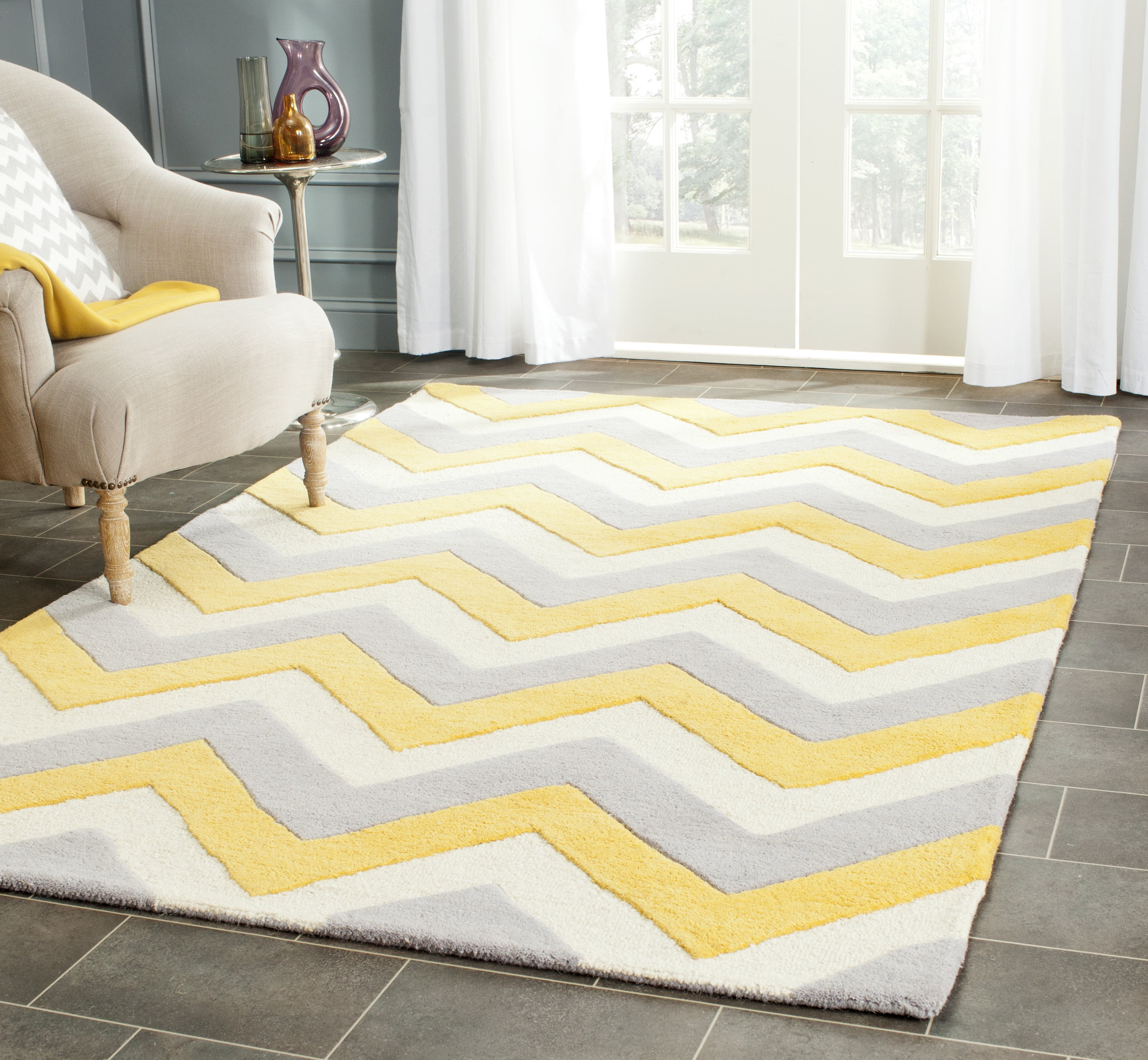 SAFAVIEH Cambridge Cherette Zig Zag Stripes Wool Area Rug, Grey/Gold, 4' x 4' Square