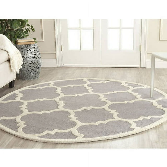 SAFAVIEH Cambridge Justine Geometric Quatrefoil Wool Area Rug, Silver/Ivory, 6' x 6' Round