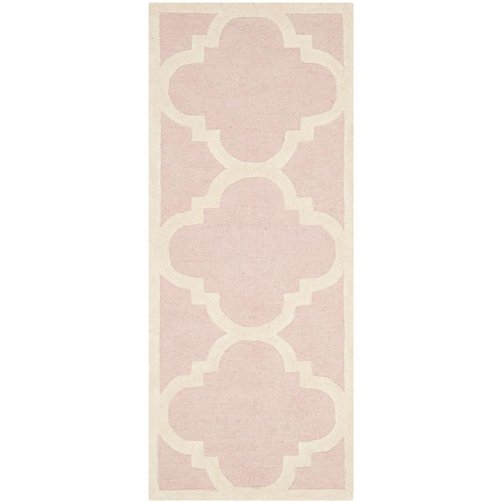 SAFAVIEH Cambridge Justine Geometric Quatrefoil Wool Runner Rug, Light Pink/Ivory, 2'6" x 6'