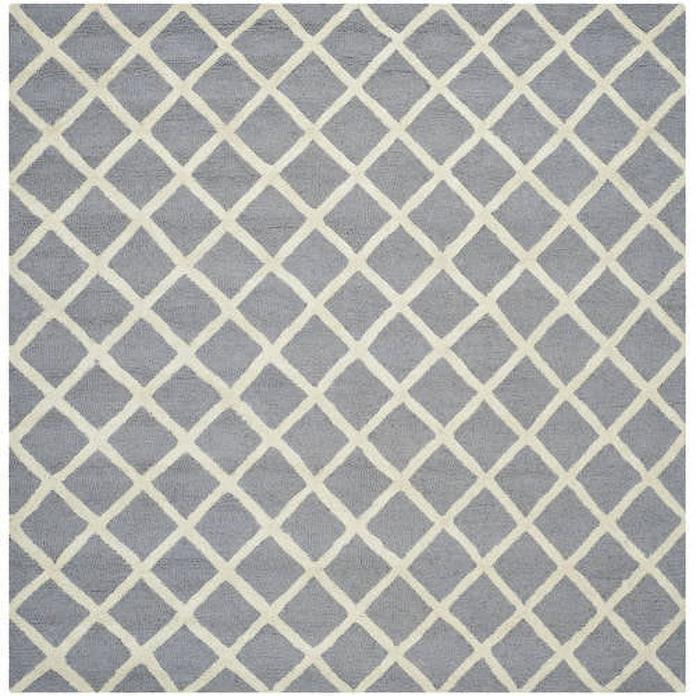 Cambridge CAM135 Tufted Indoor Area Rug - Silver/Ivory - 4'x4' - Safavieh