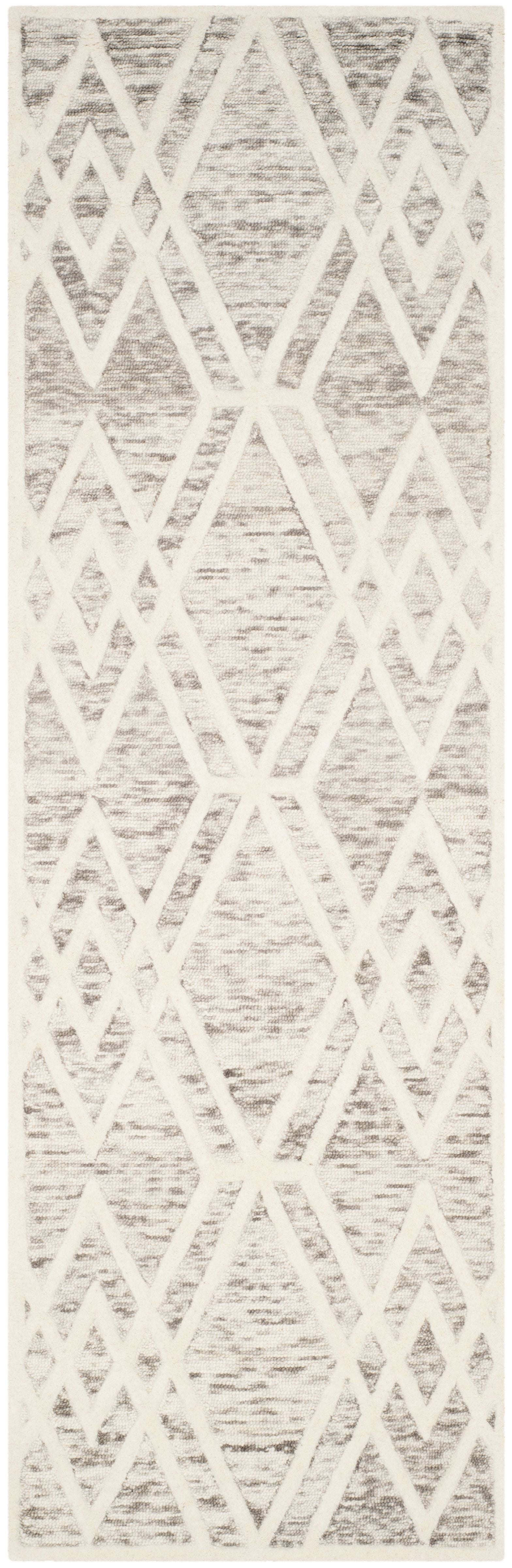 Cambridge CAM729 Hand Tufted Area Rug  - Safavieh