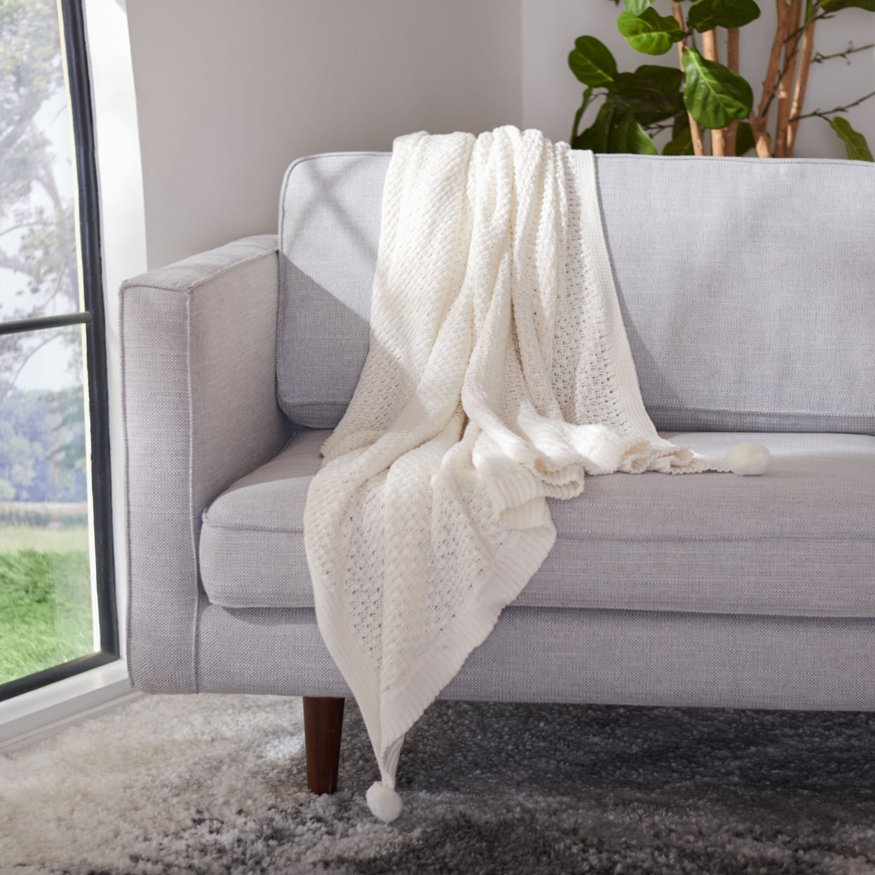 SAFAVIEH Capra Throw Blanket Ivory