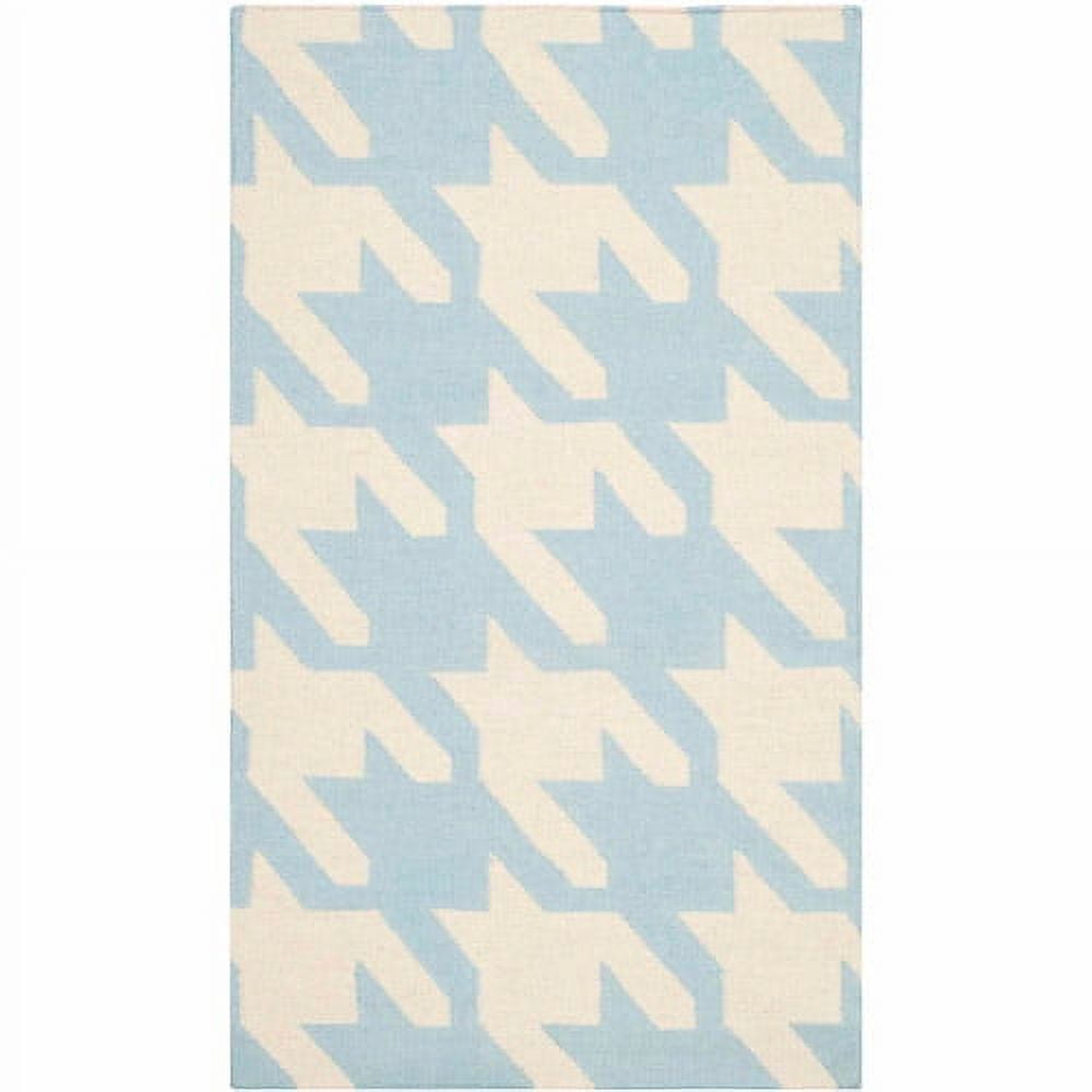 SAFAVIEH Dhurries Abigail Geometric Area Rug, Light Blue/Ivory, 4' x 6'