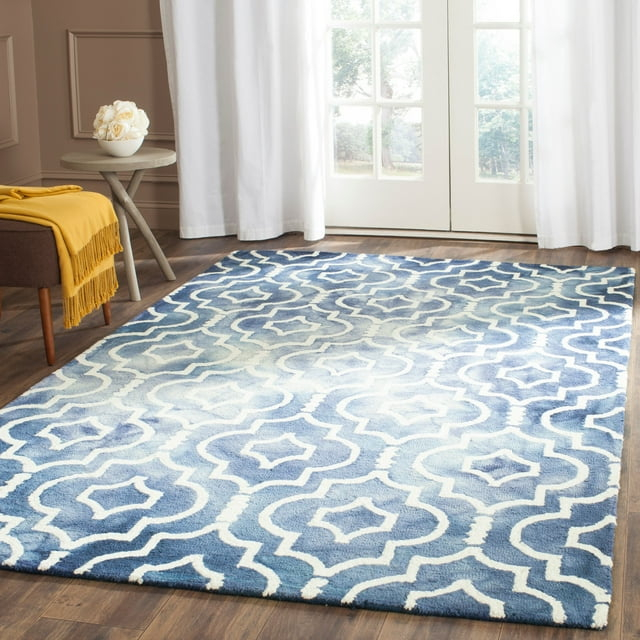 SAFAVIEH Dip Dye Lairos Distressed Wool Area Rug, Navy/Ivory, 9' x 12'