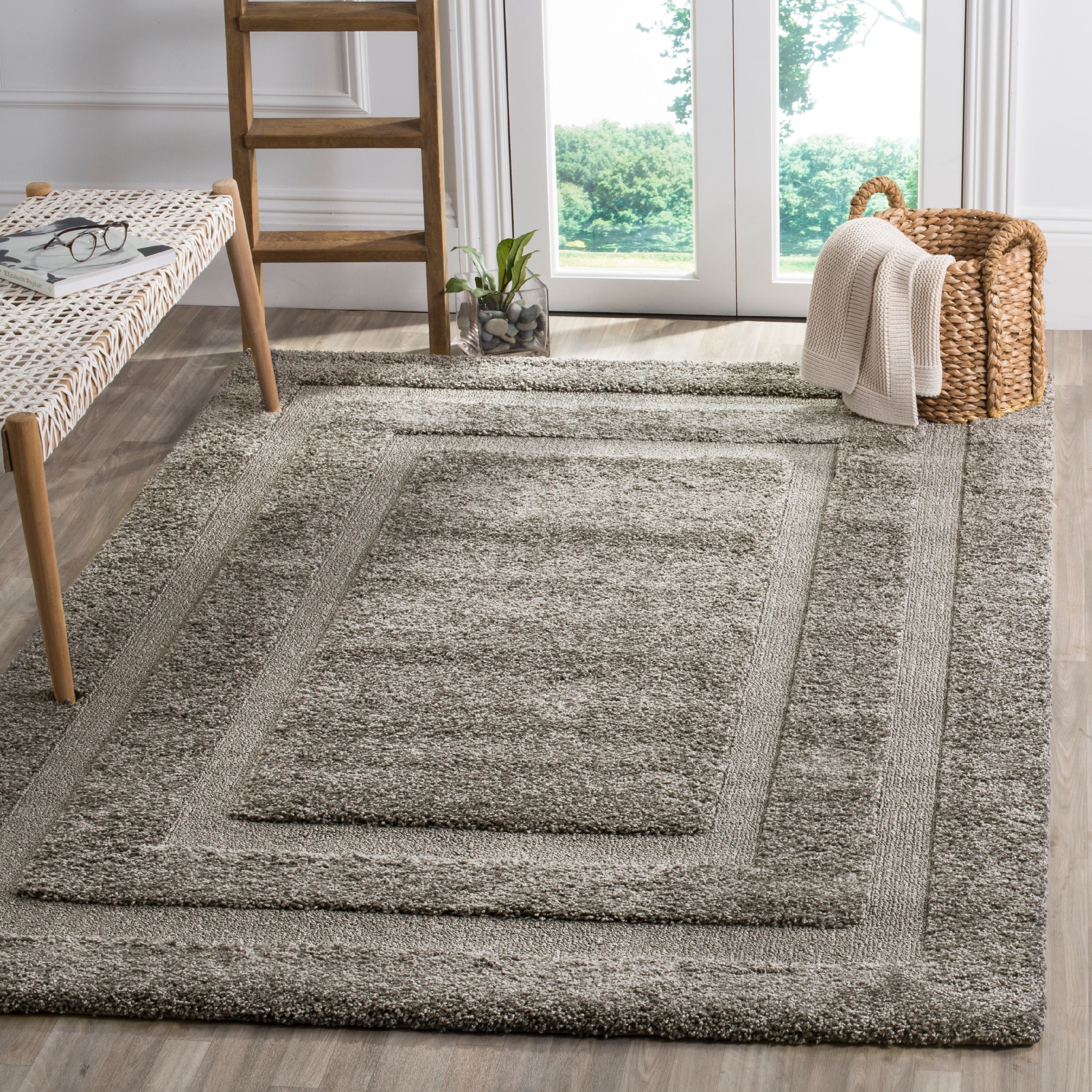 SAFAVIEH Florida Mason Bordered Shag Area Rug, Grey, 5' x 5' Square