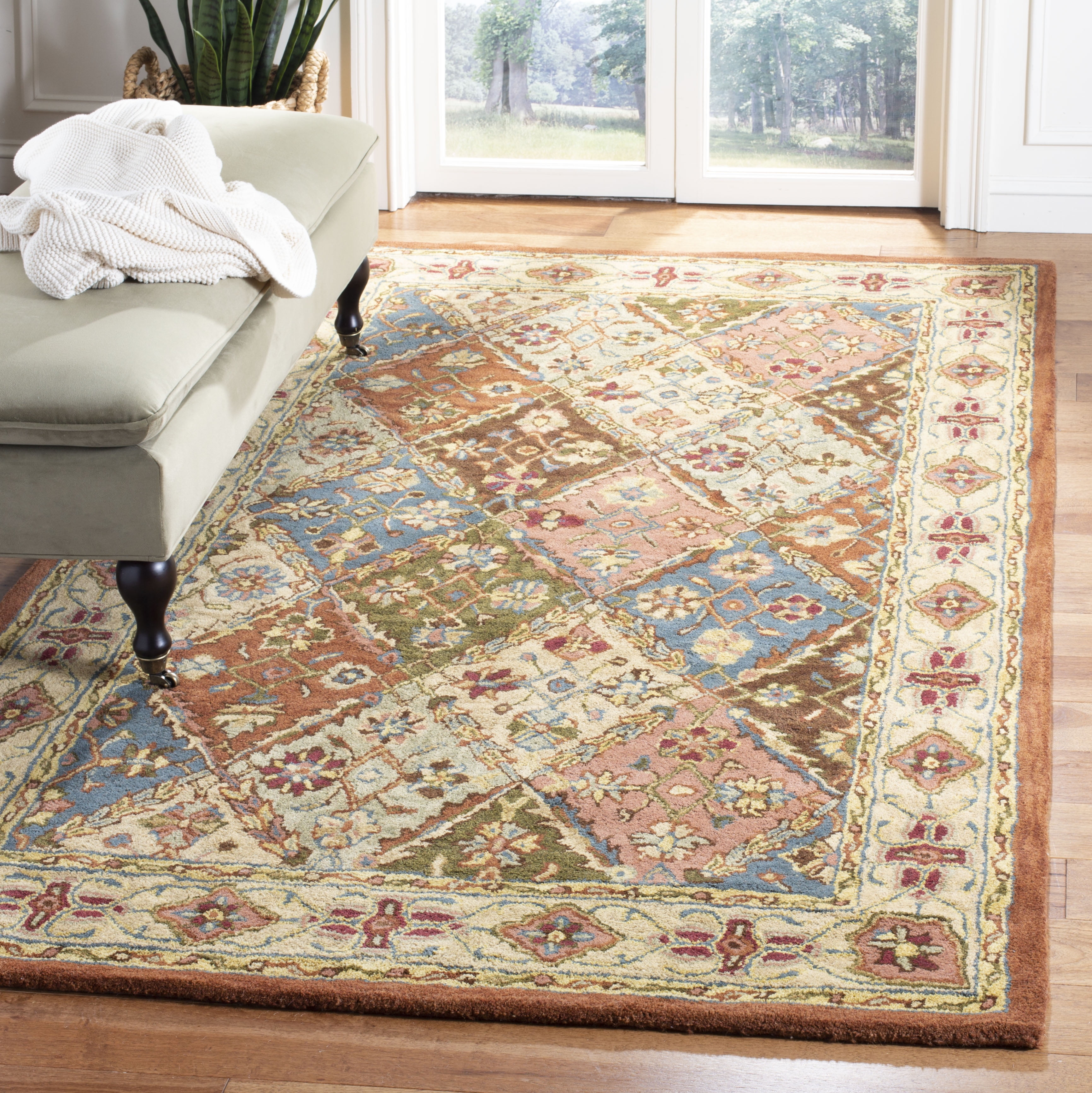 SAFAVIEH Heritage Abbey Traditional Wool Area Rug, Beige, 12' x 15'