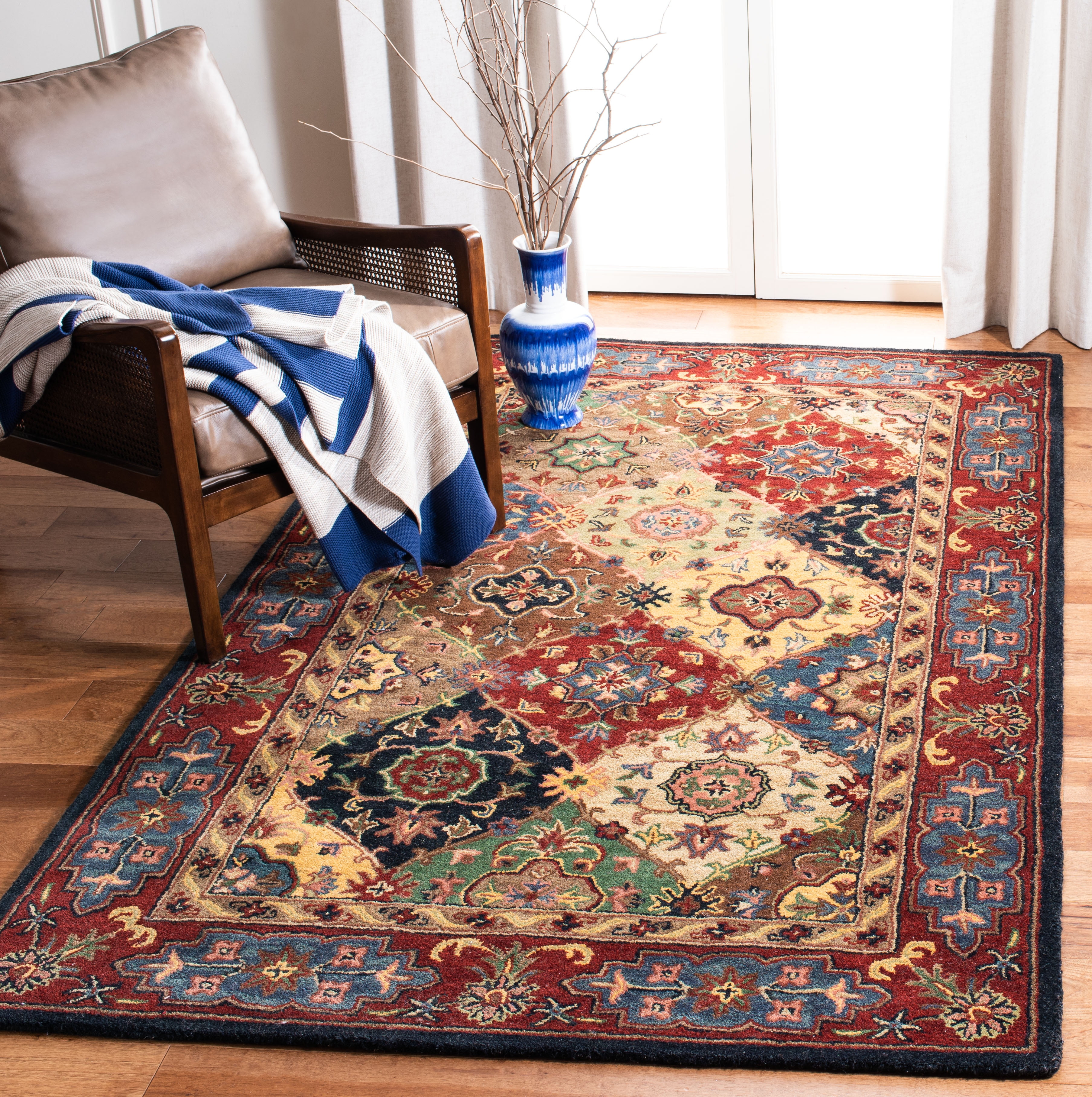 SAFAVIEH Heritage Trudi Traditional Wool Area Rug, Red/Multi, 9'6" x 13'6"
