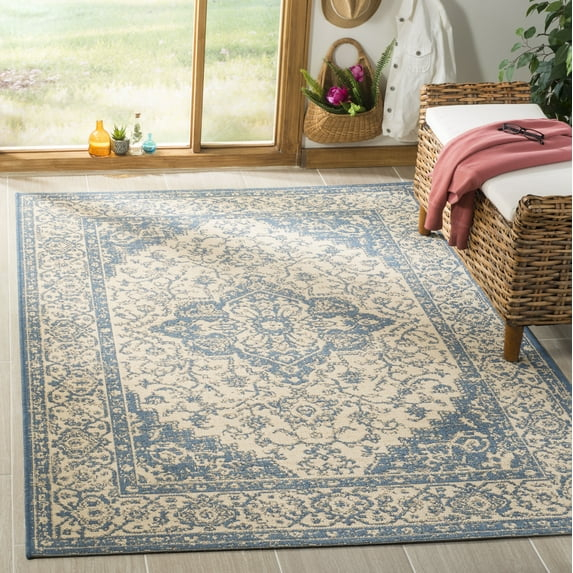 SAFAVIEH Linden Andreas Traditional Area Rug, Cream/Blue, 4' x 6'