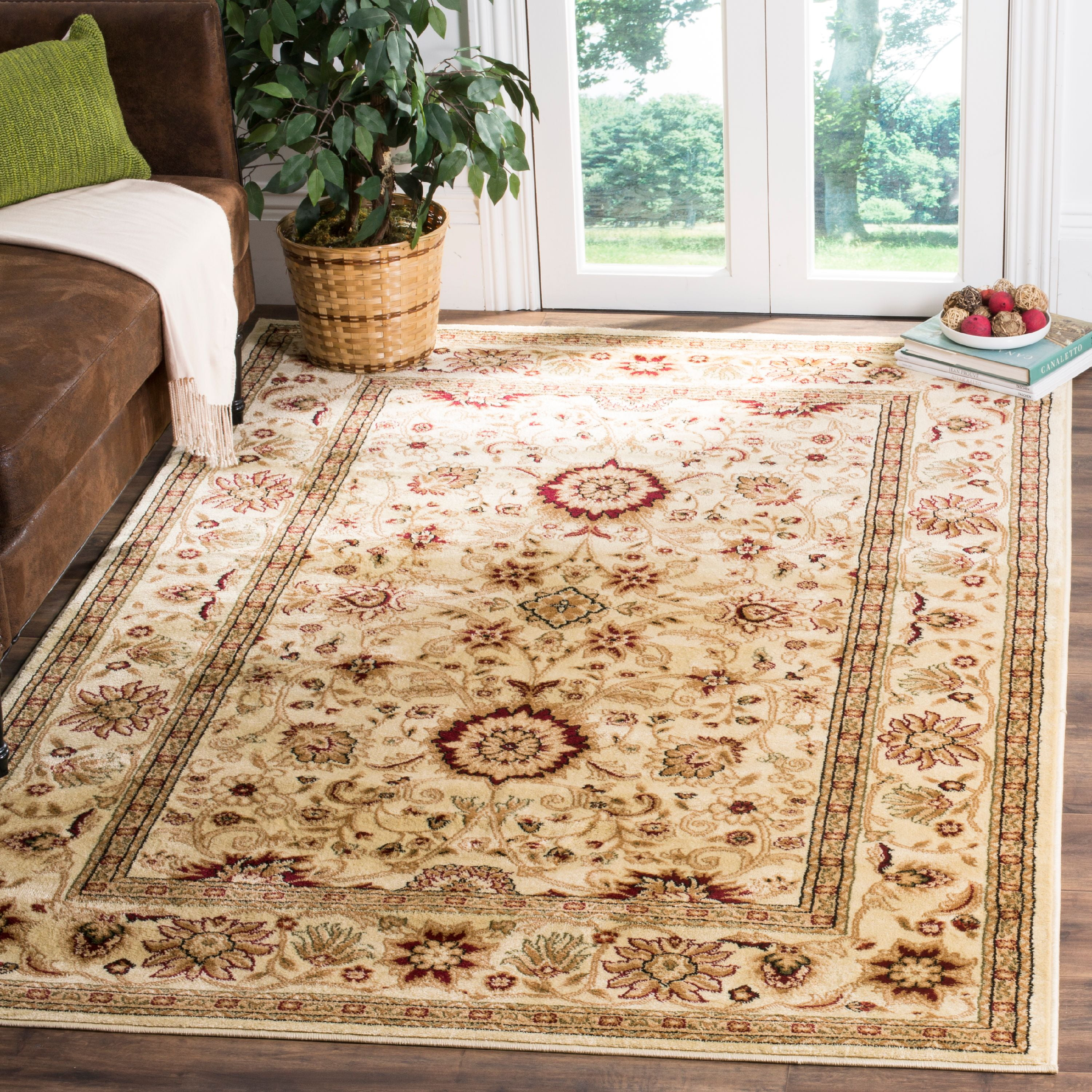 SAFAVIEH Lyndhurst Victoria Traditional Floral Area Rug, Ivory, 9' x 12'