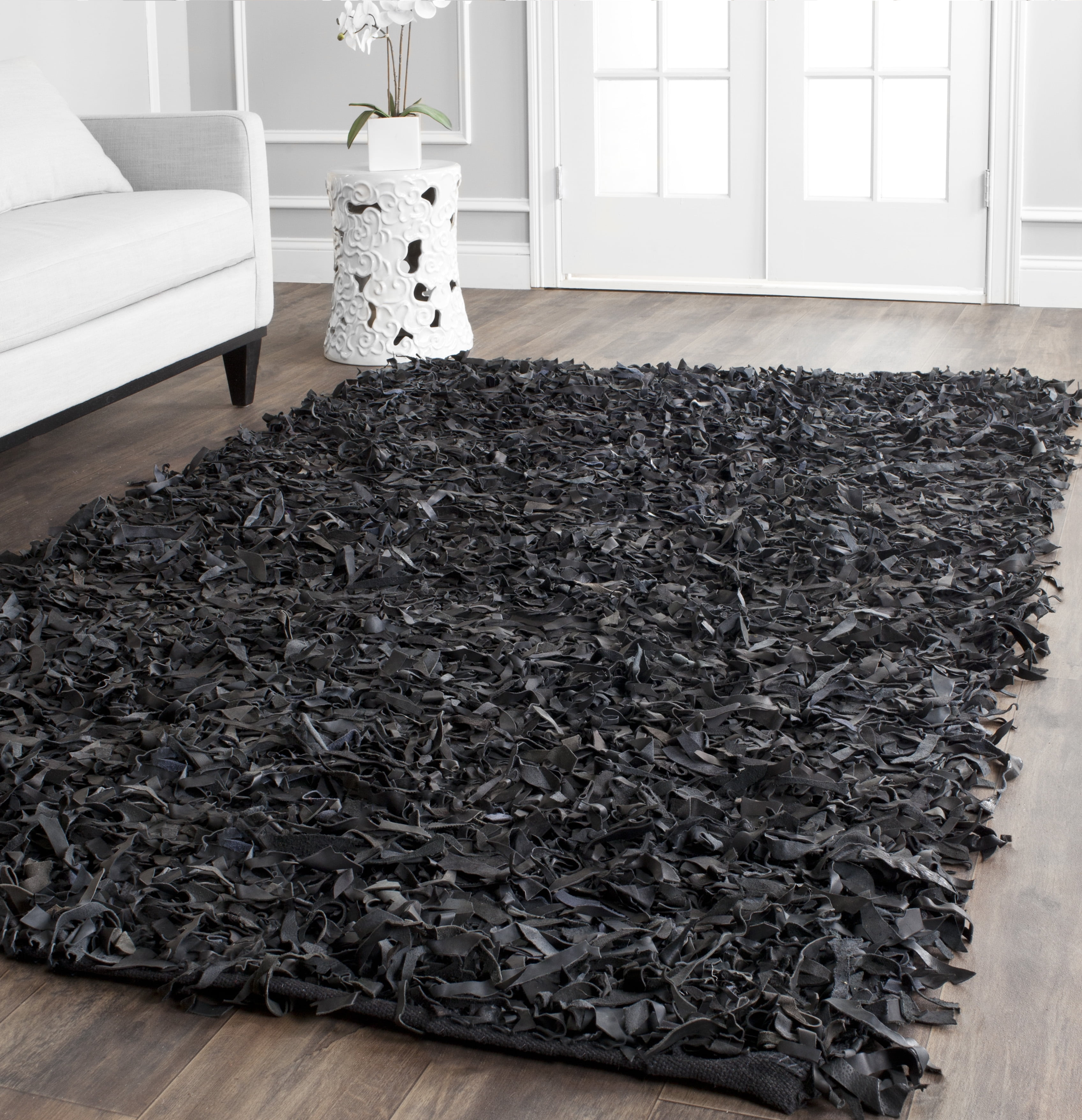 Leather Shag LSG511 Hand Knotted Area Rug - Black - 8'x10' - Safavieh.