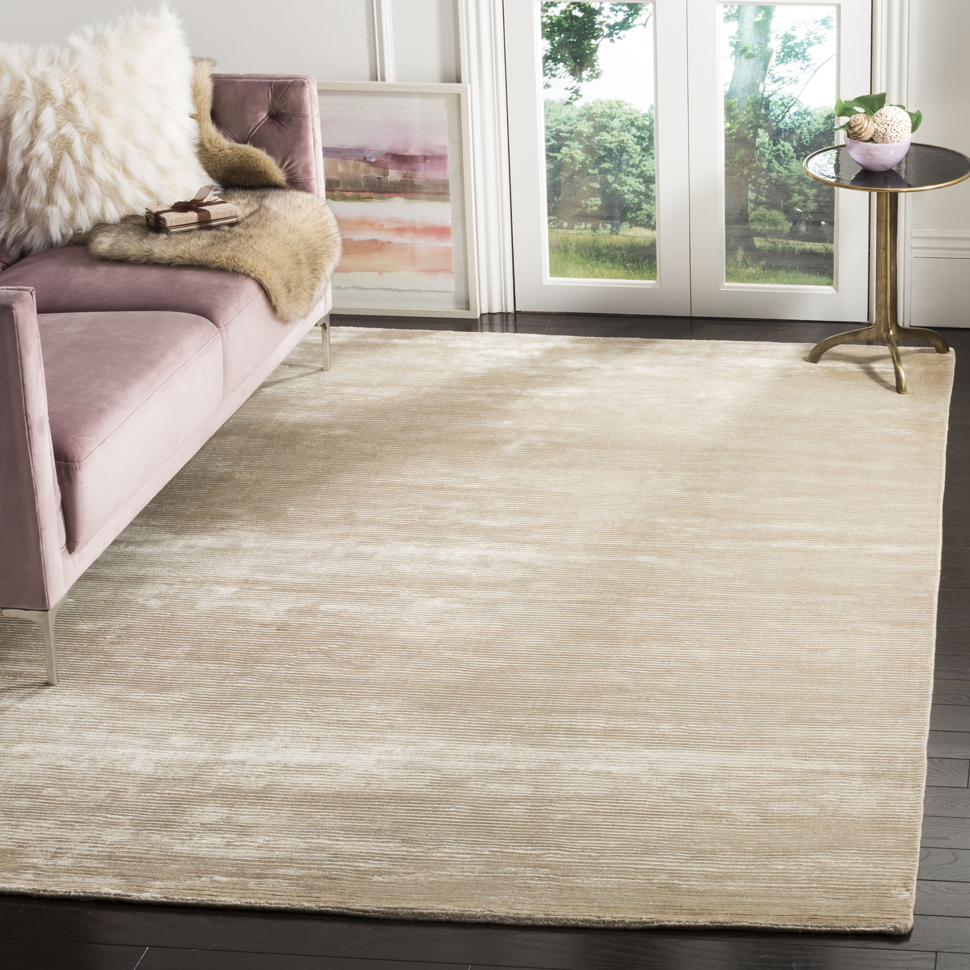 SAFAVIEH Mirage Collection MIR234E Handmade Beige Rug