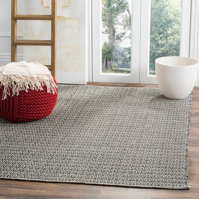 Montauk MTK717 Hand Woven Indoor Area Rug - Ivory/Black - 6'x6' - Safavieh.