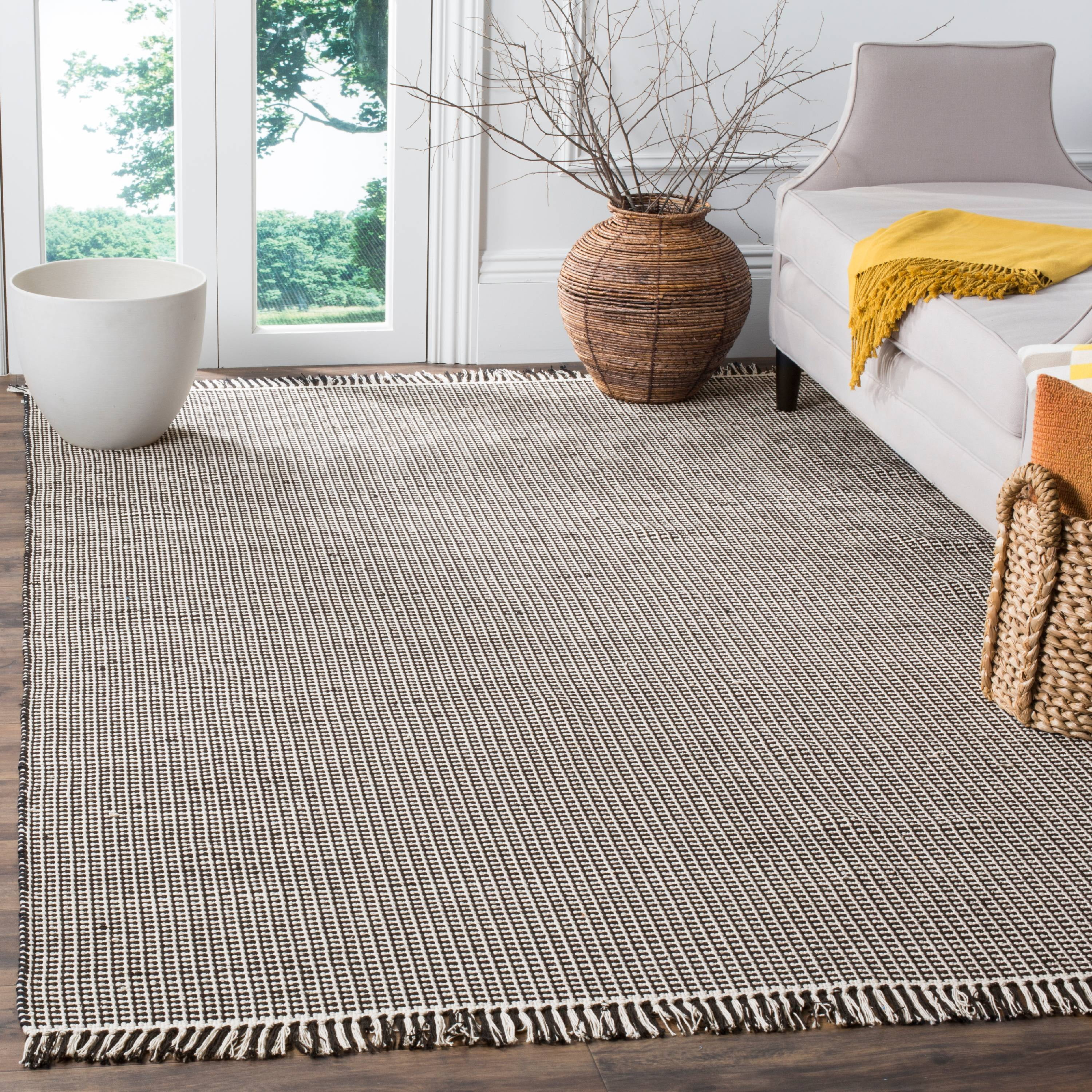 SAFAVIEH Montauk Patton Geometric Cotton Area Rug, Ivory/Black, 9' x 12'