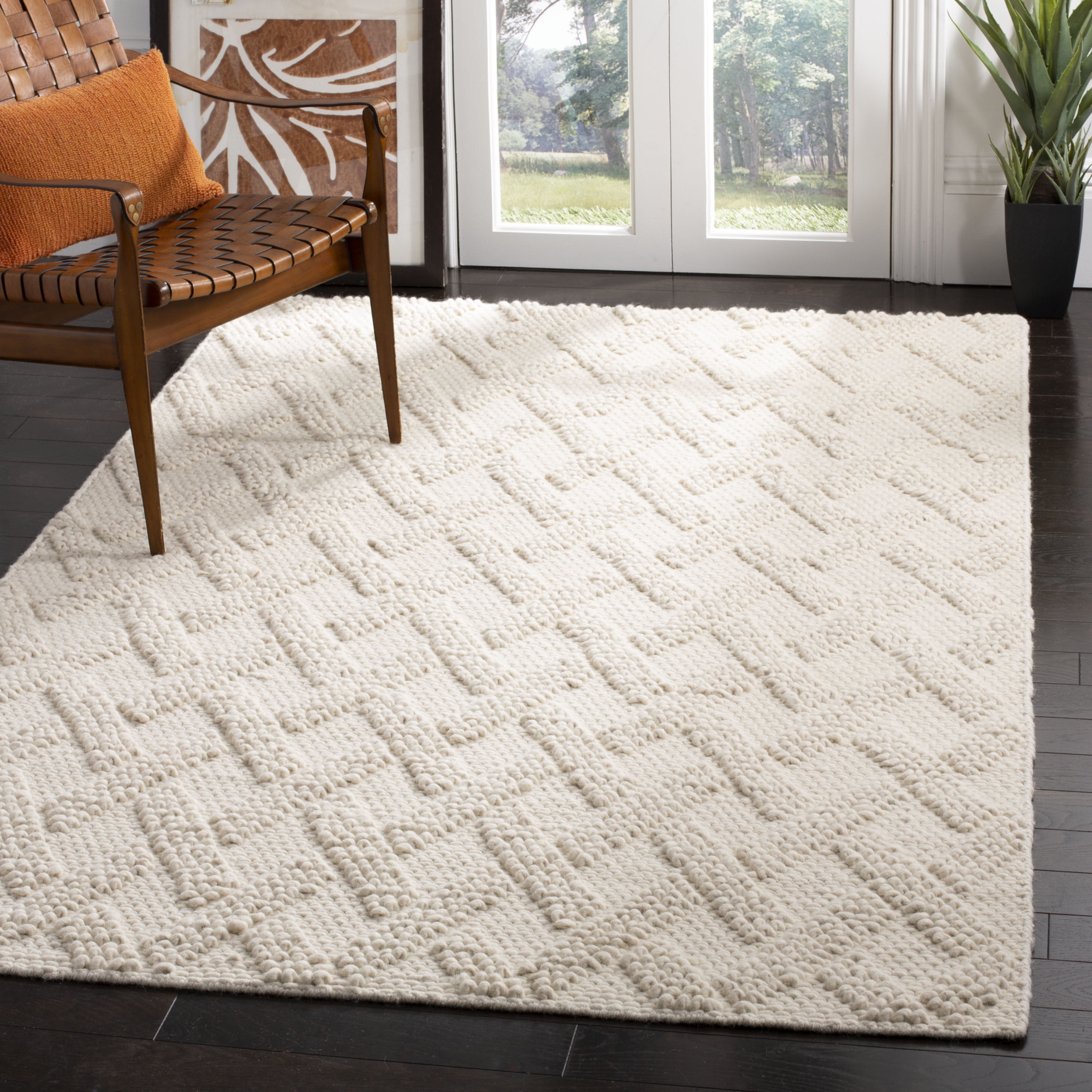 SAFAVIEH Natura Ashley Braided Crisscross Wool Area Rug, Ivory/Beige, 5' x 8'