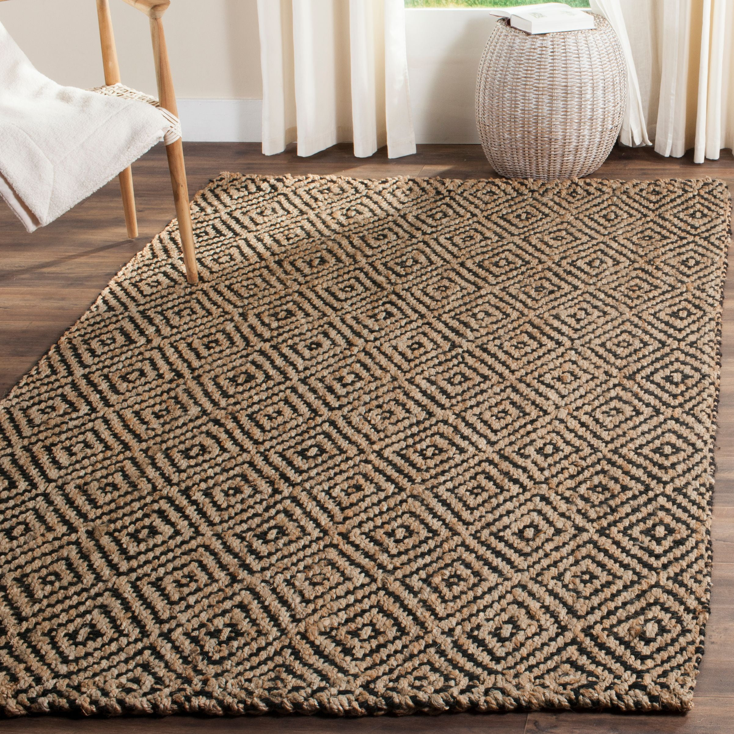 Natural Fiber NF181 Hand Woven Indoor Accent Rug - Natural/Black - 3'x5' - Safavieh.