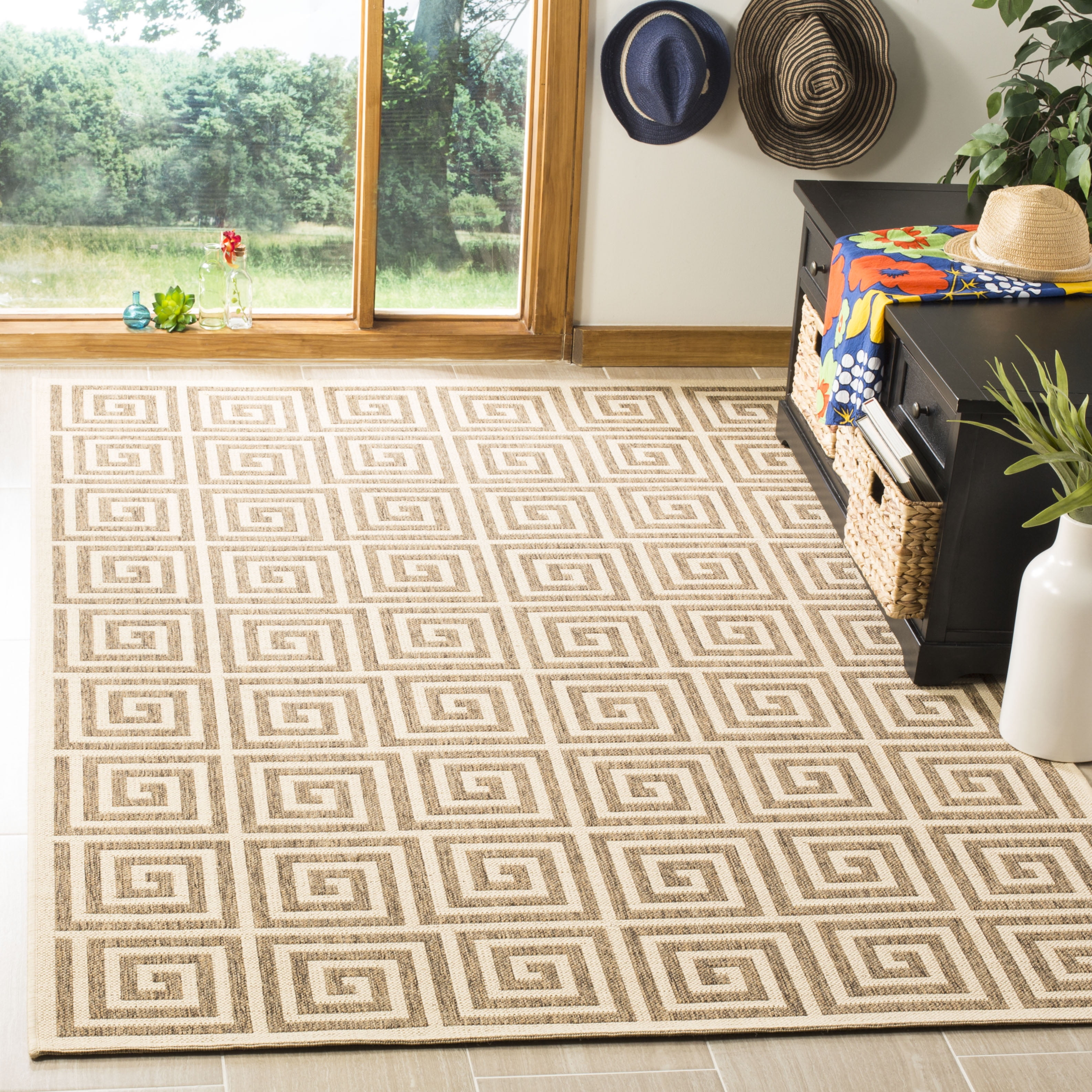 SAFAVIEH Outdoor LND129D Linden Collection Beige / Cream Rug