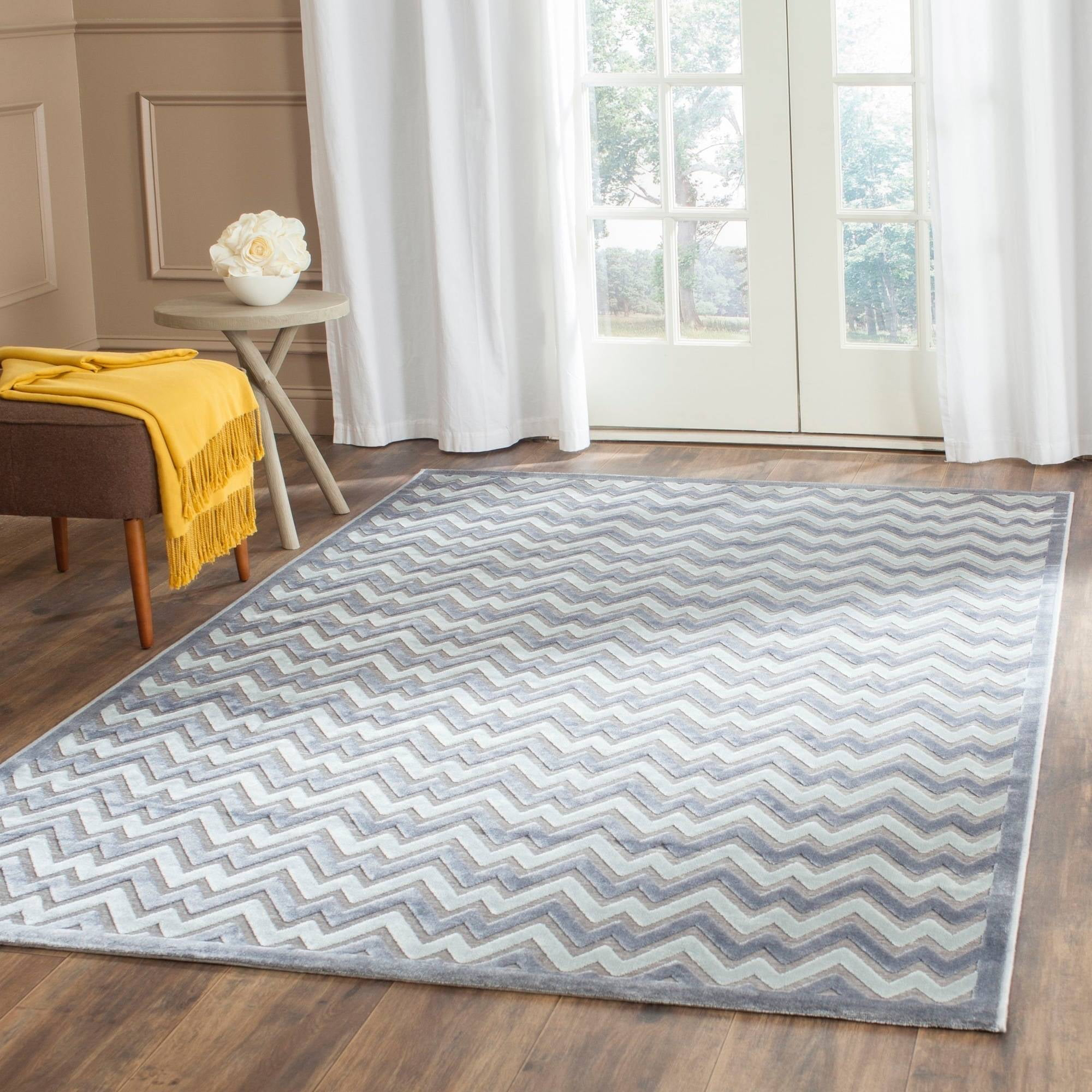 SAFAVIEH Paradise Kenrick Zigzag Stripes Area Rug, Light Grey/Dark Grey, 5'1" x 7'6"