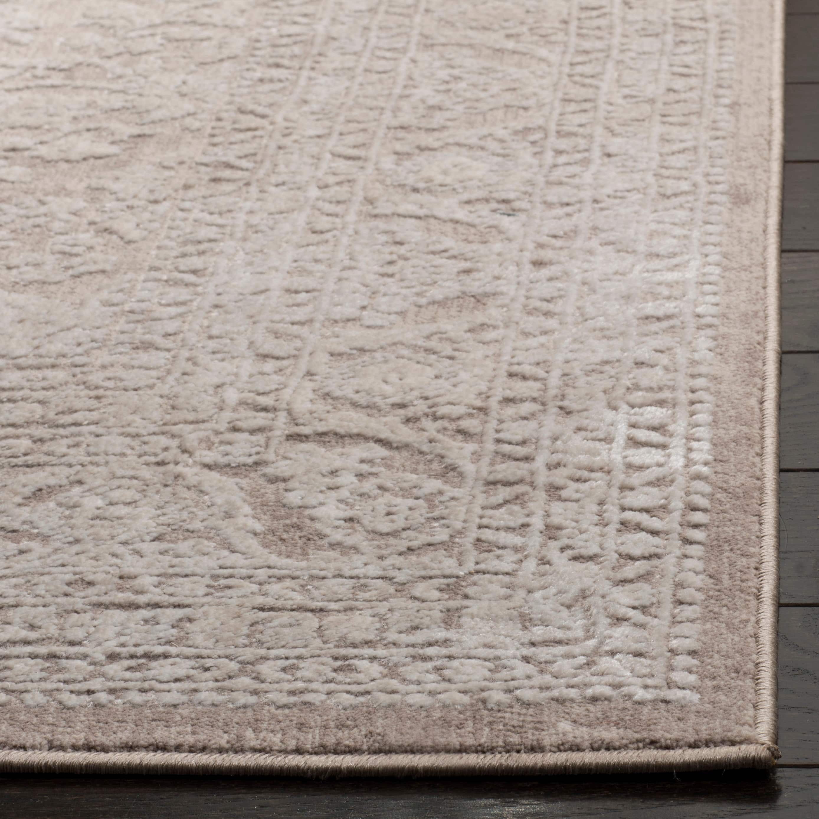 SAFAVIEH Reflection Alayna Traditional Area Rug, Beige/Cream, 4' x 6'