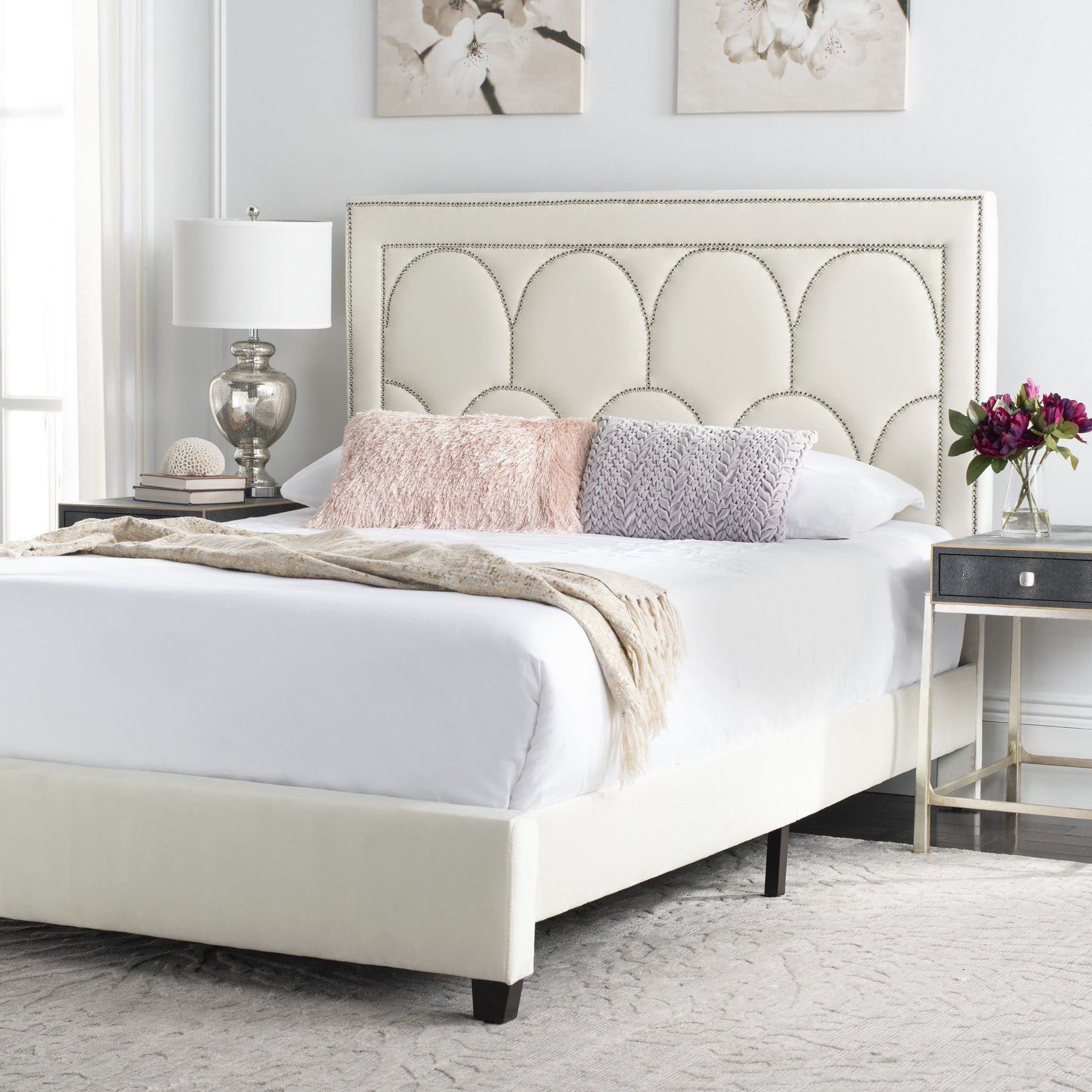 SAFAVIEH Solania Glam Upholstered Bed Frame with Nail Head, Queen, Cream