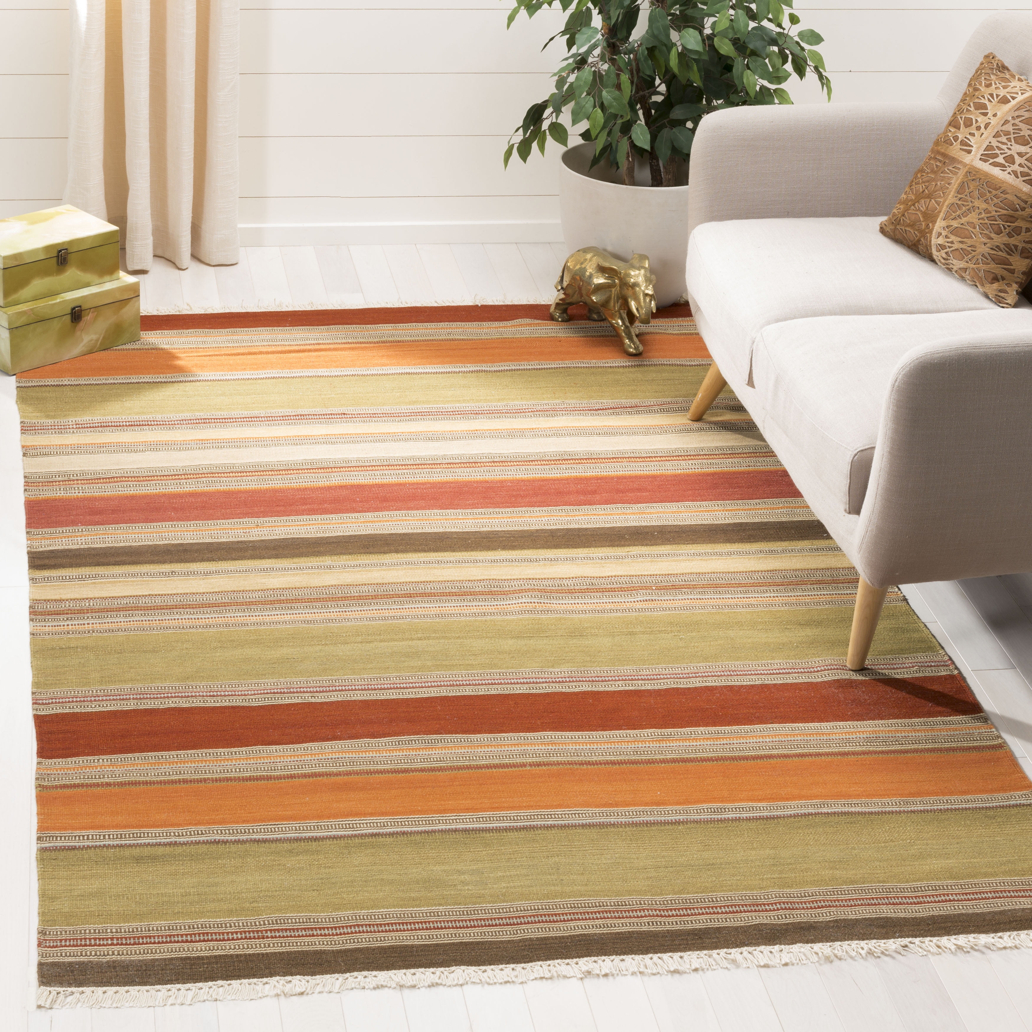 SAFAVIEH Striped Kilim STK317A Handwoven Green Rug