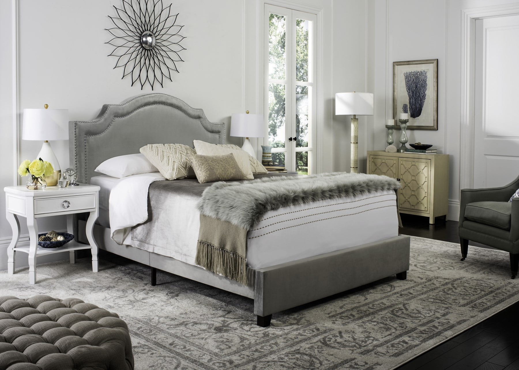SAFAVIEH Theron Modern Elegant Upholstered Bed Frame with Nail Heads, Full, Pewter