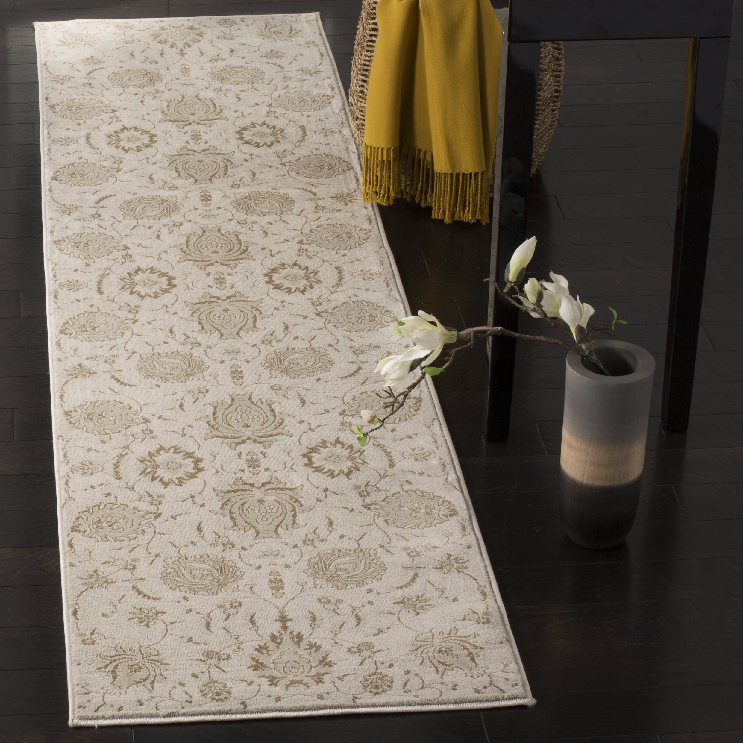 SAFAVIEH Vintage Clemence Floral Runner Rug, Cream/Camel, 2'2" x 8'