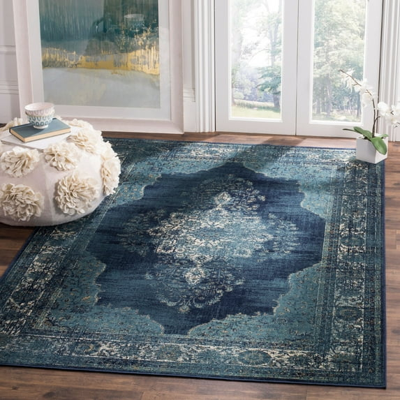 SAFAVIEH Vintage Winthrop Traditional Area Rug, Navy, 5'3" x 7'6"