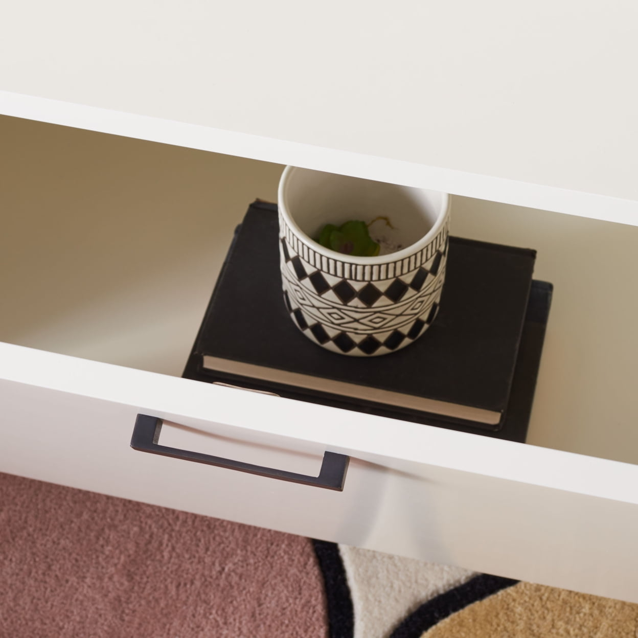 SAFAVIEH Vlad 3-Shelf 1 Door Etagere White