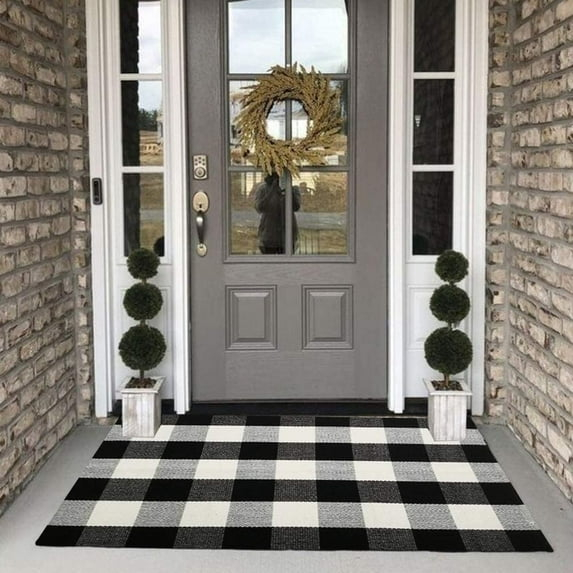 Sanmadrola Doormat Buffalo Plaid Rug Outdoor Indoor Door Mat 27.5''x43'' Welcome Mat Front Door Buffalo Plaid Check Rug Mats for Porch Entry Way Kitchen Farmhouse Outside Black and White