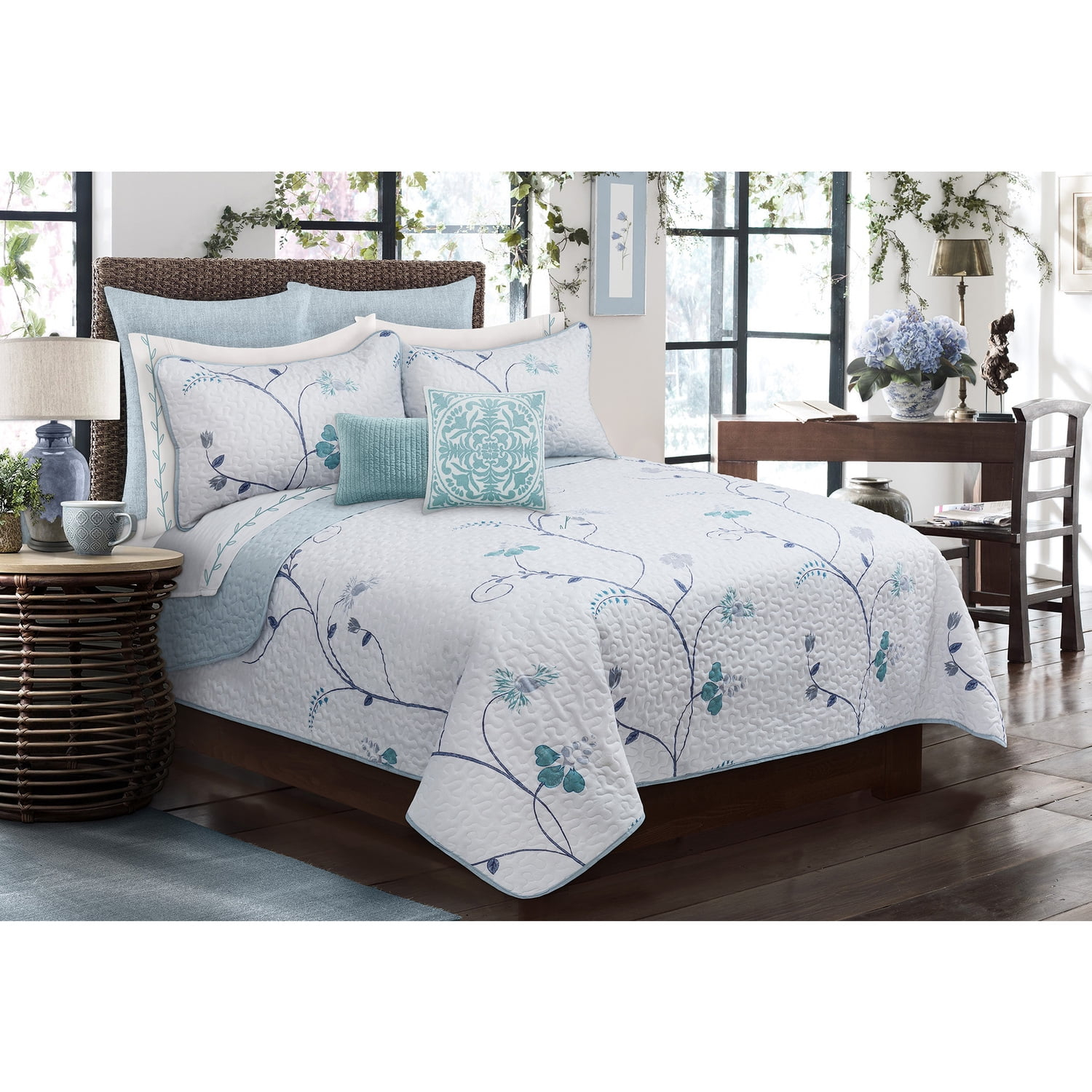 Safdie & Co. Inc. Floral Quilt Set
