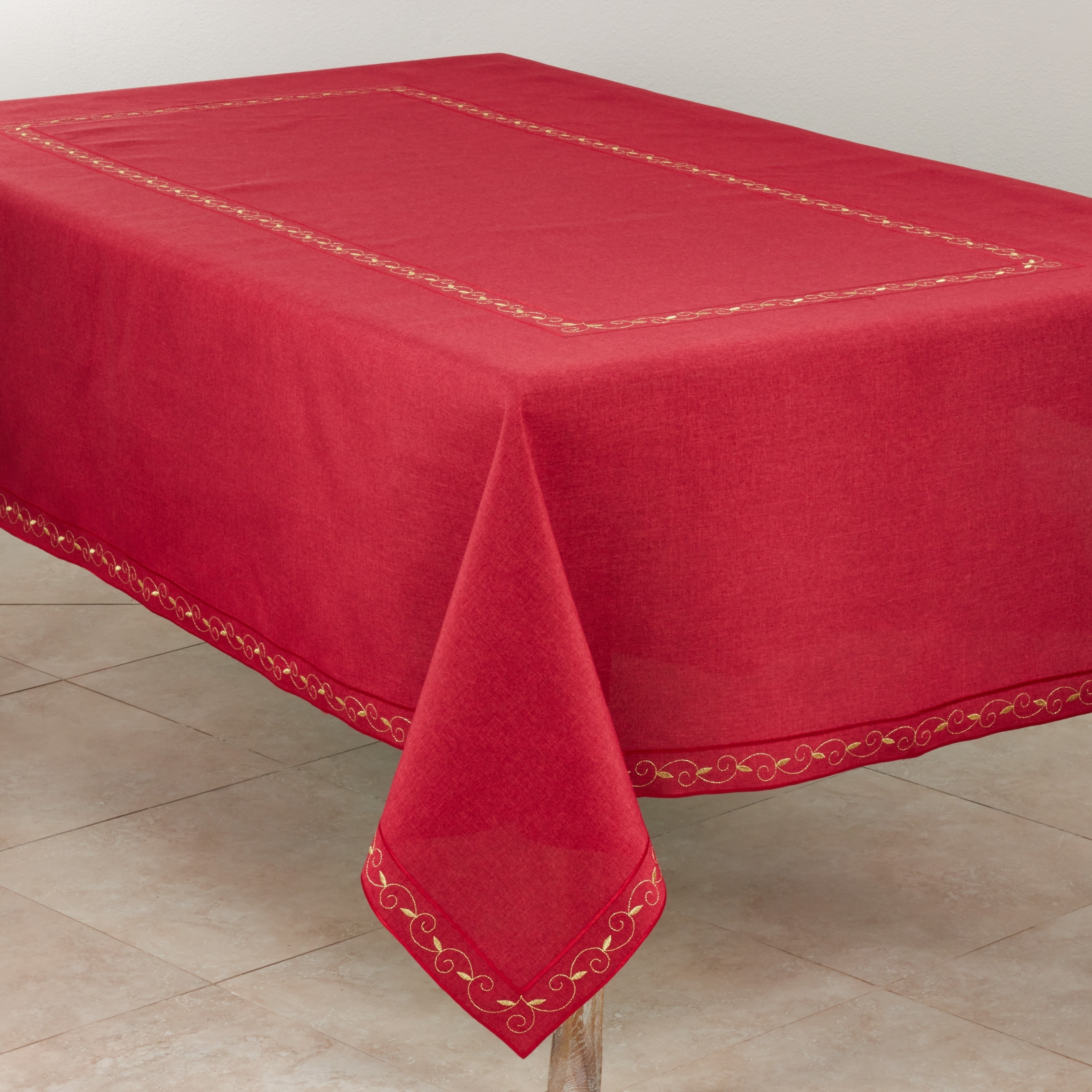Saro Lifestyle Embroidered Holiday Tablecloth