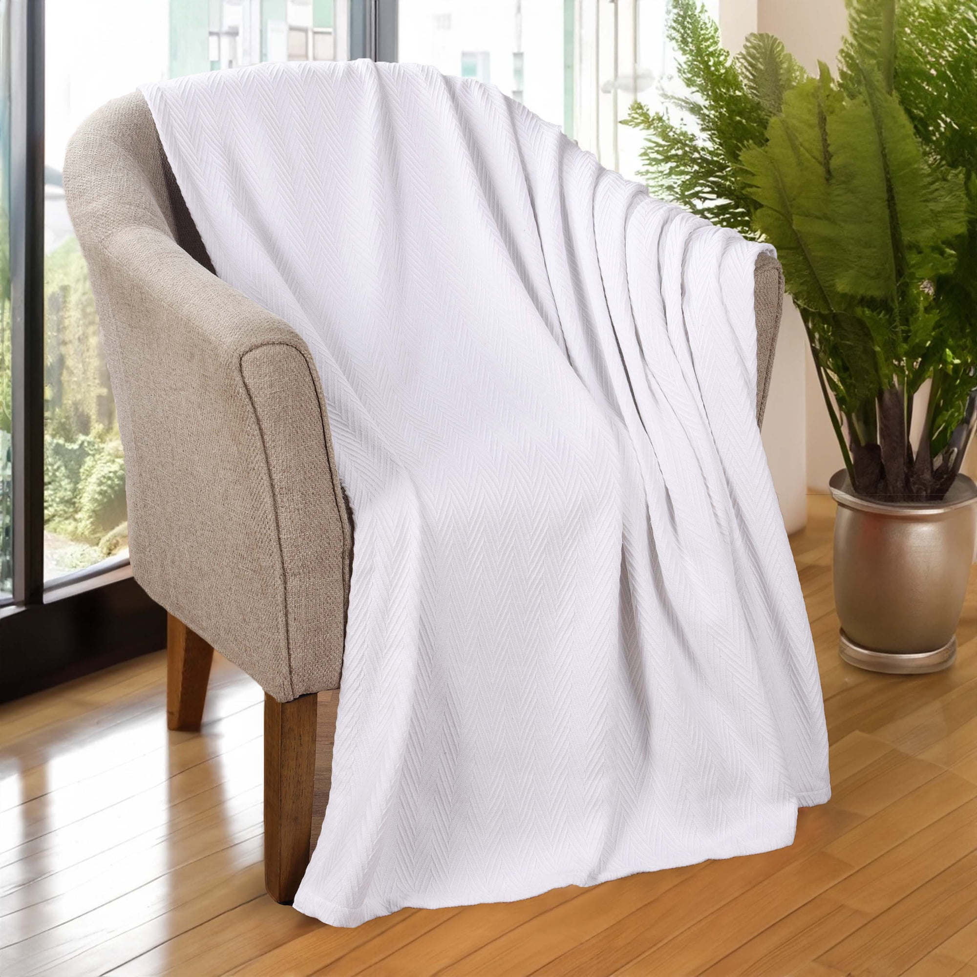 Superior Metro Chevron Zig-Zag All-Season Cotton Blanket, Throw (Non-Standard), White