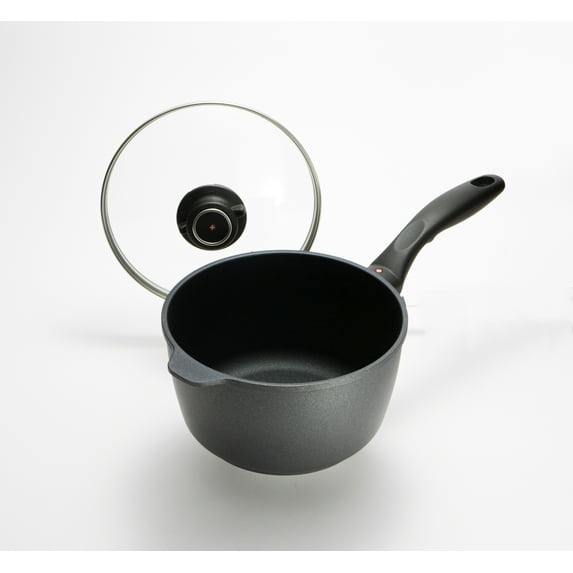Swiss Diamond 2.2 Quart Saucepan With Lid