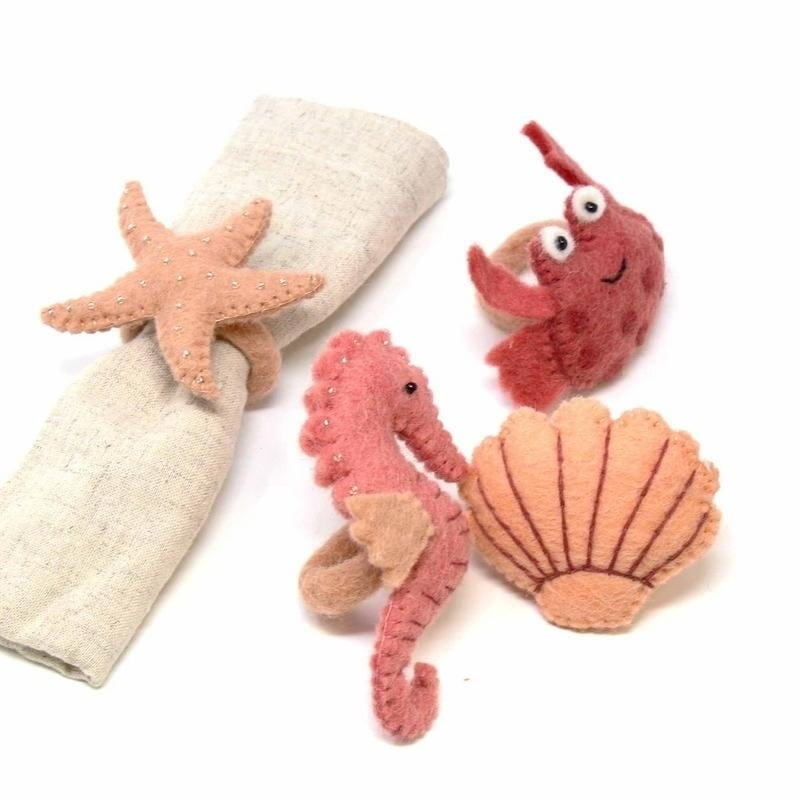 The Curated Nomad  Thrift Handmade Seashore Napkin Rings (Set of 4)