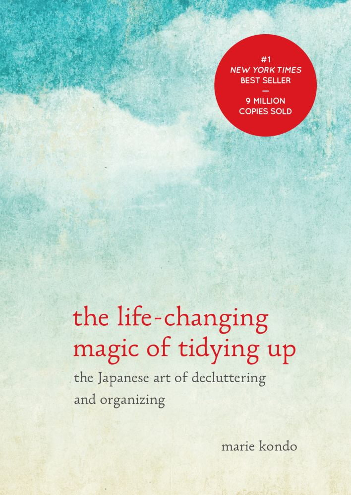 The Life-Changing Magic of Tidying Up: The Japanese Art of Decluttering and Organizing (Hardcover) (Marie Kondo)