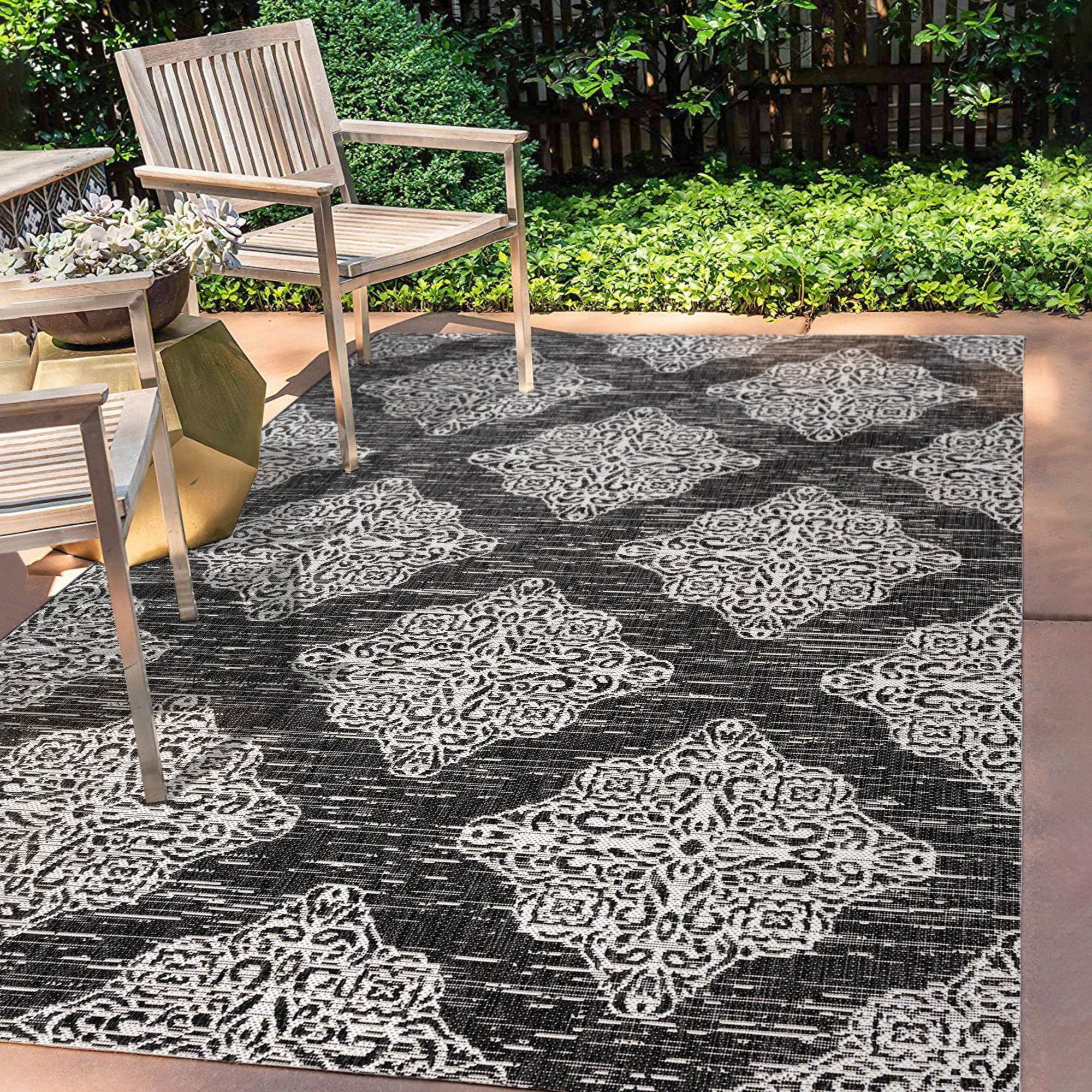 JONATHAN Y SMB121B-5 Tuscany Ornate Medallions Black/Ivory 5 ft. x 8 ft. Indoor/Outdoor Area Rug, Casual, Pet Friendly, Stain Resistant, Easy to Clean, for Patio, Living Room; Kitchen, Bedroom
