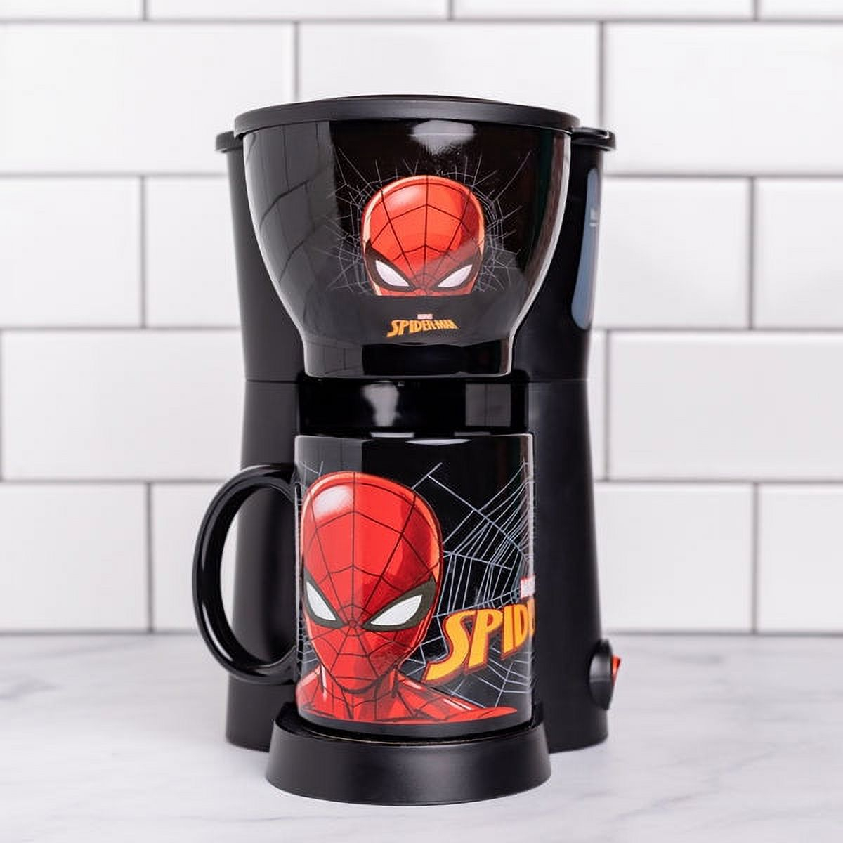 Uncanny Brands Marvel Spider-Man Coffee Maker Set