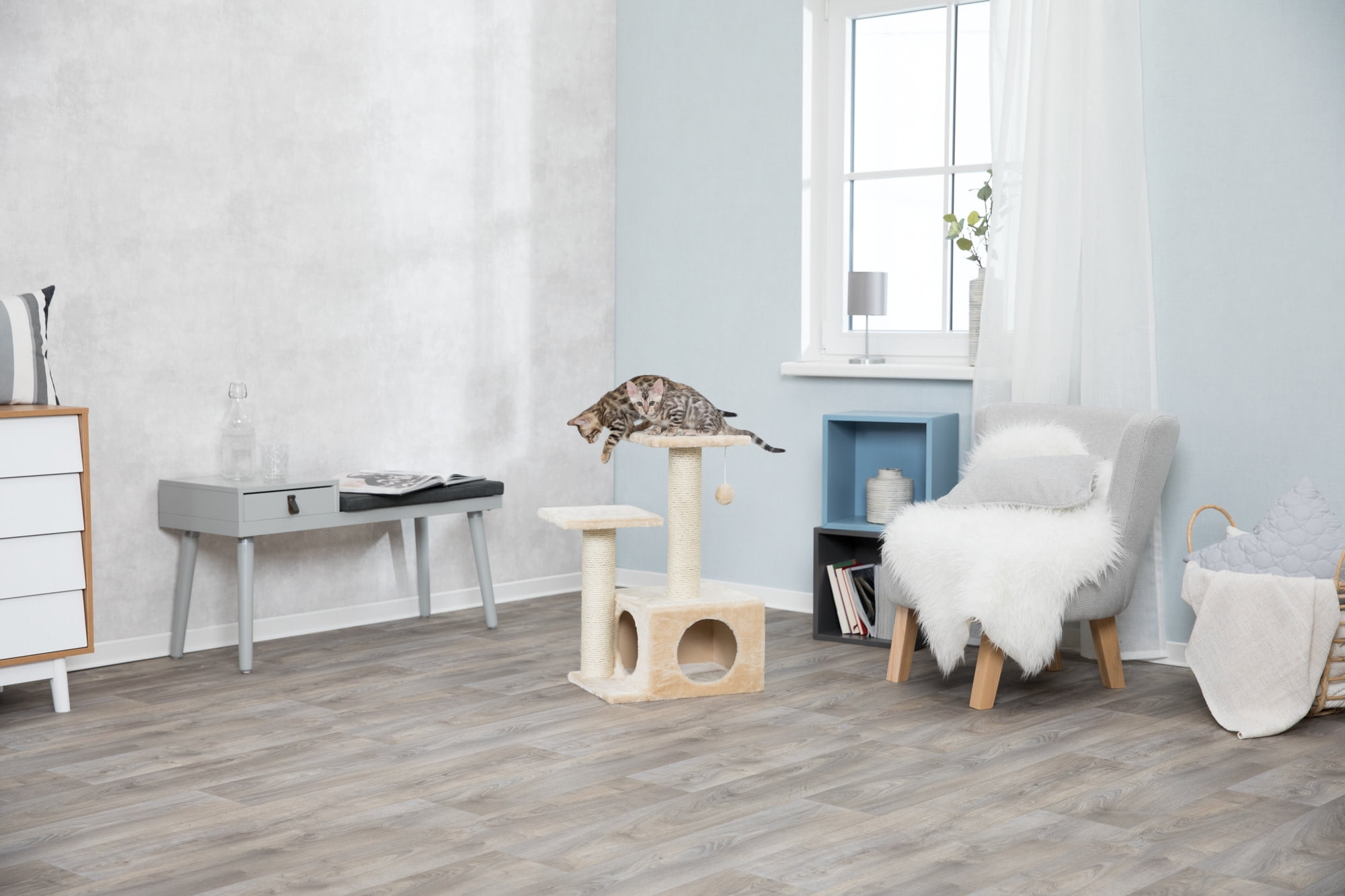 TRIXIE Valencia Plush & Sisal 3-Level 28" Cat Tree with Scratching Posts & Condo, Beige