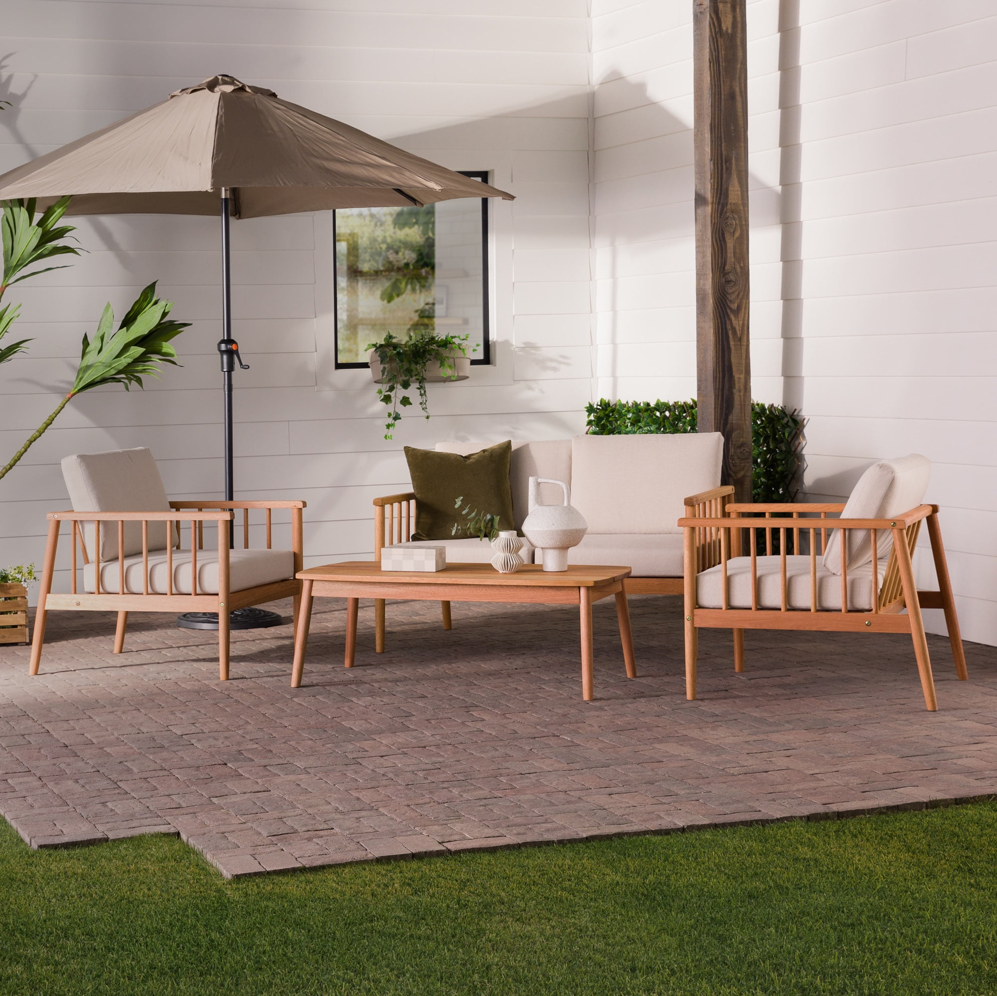 Walker Edison Modern 4-Piece Spindle-Style Eucalyptus Chat Set, Natural