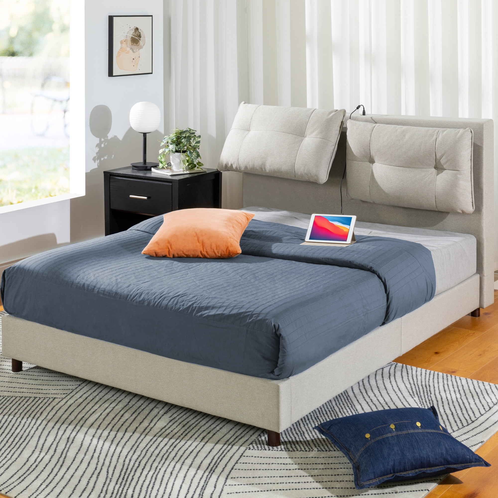 Zinus 39" Avery Platform Bed, Reclining Fabric Headboard and USB Ports, Beige, King