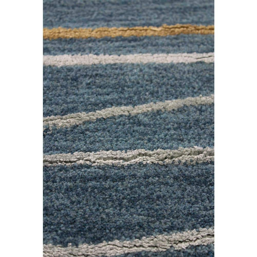 Azure Elegance Hand-Tufted Wool-Viscose Blend 9' x 12' Area Rug