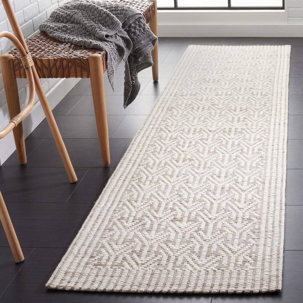 SAFAVIEH Marbella Alease Bordered Runner Rug, Ivory/Beige, 2'3" x 9'