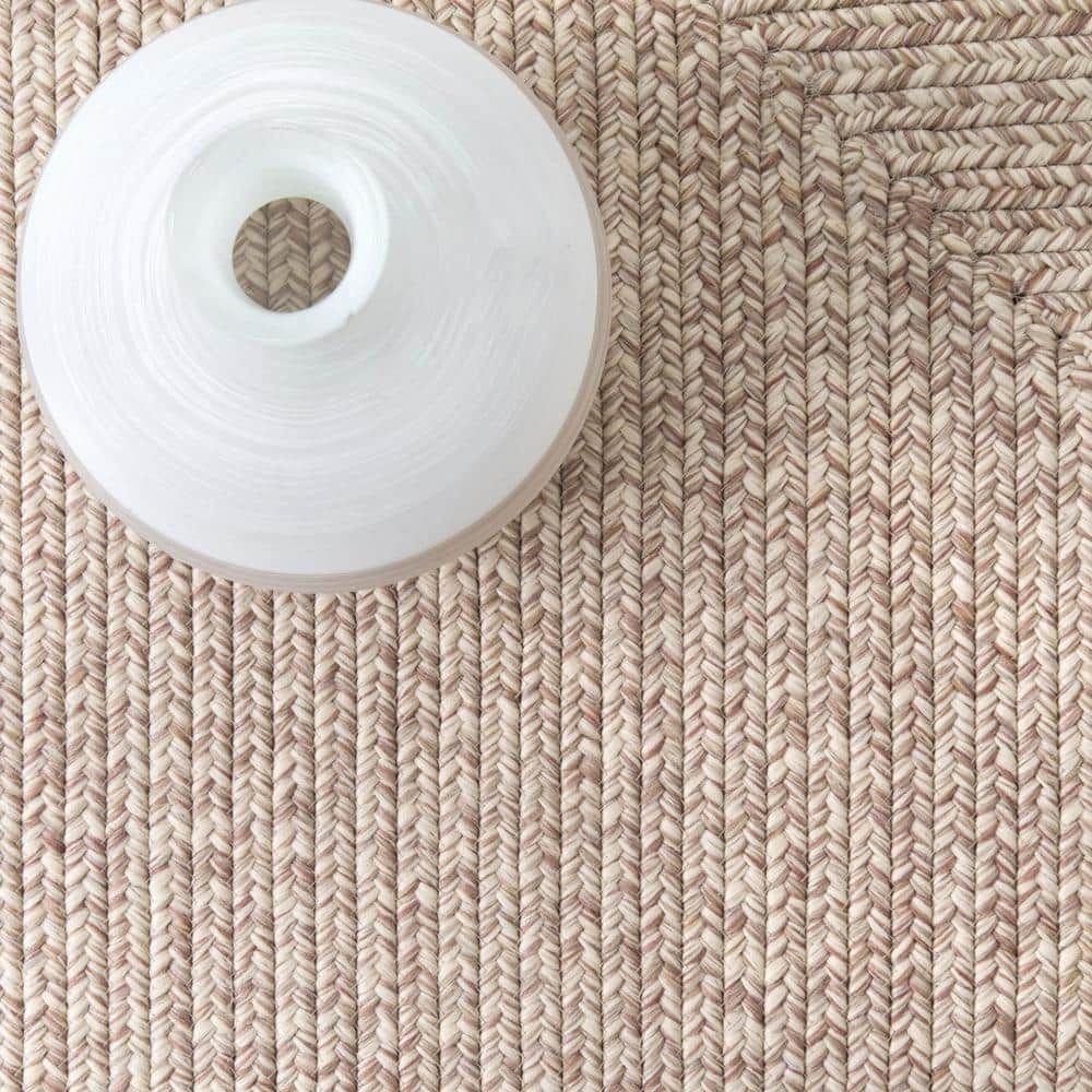 nuLOOM Wynn Braided Indoor/Outdoor Tan 6' Casual Round Rug