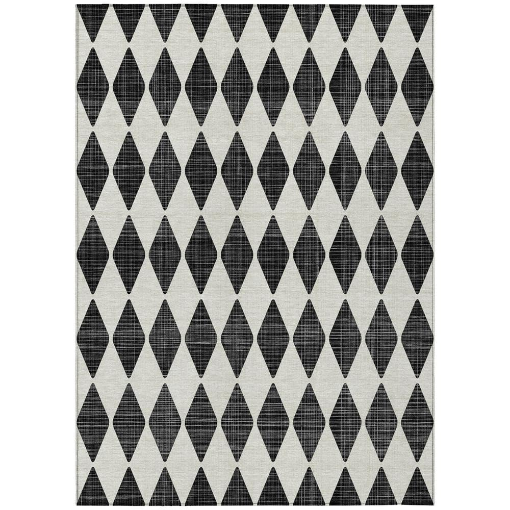 Chantille ACN578 Black 5 ft. x 7 ft. 6 in. Machine Washable Indoor/Outdoor Geometric Area Rug