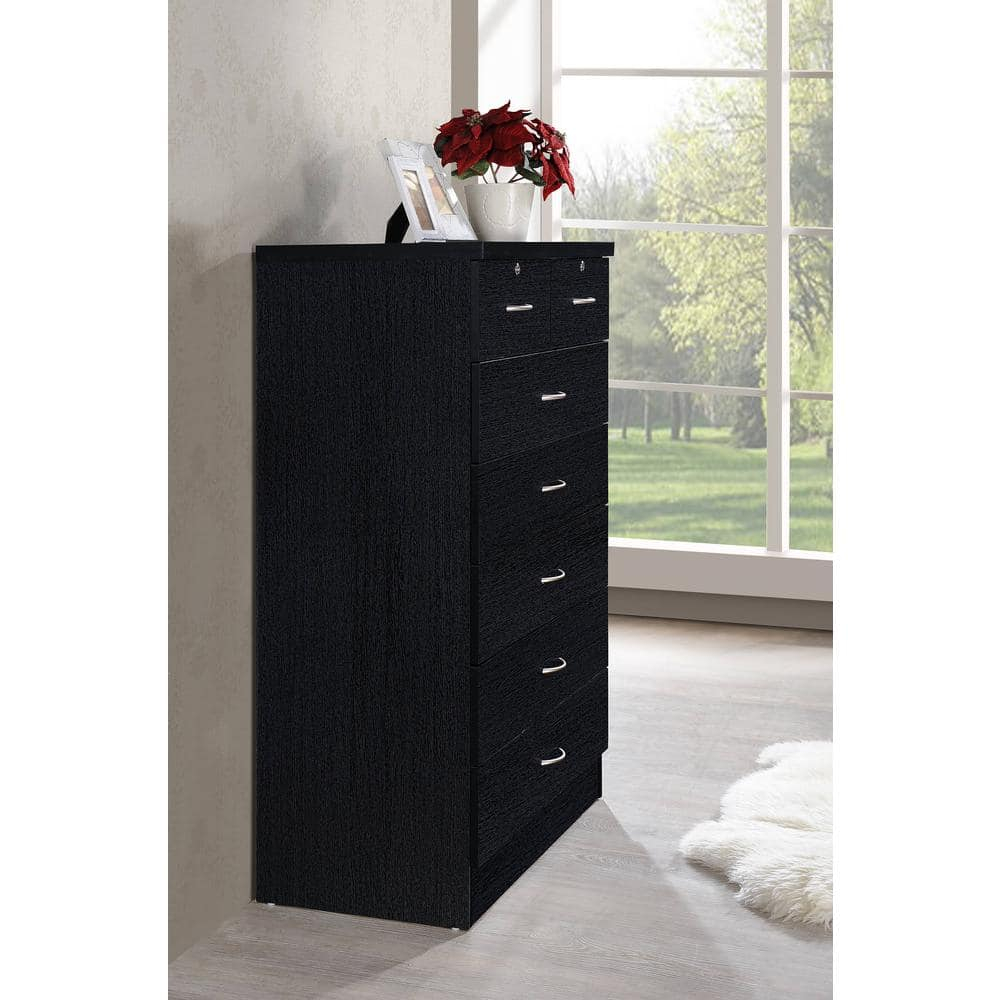 Hodedah  7 Drawer Jumbo Chest