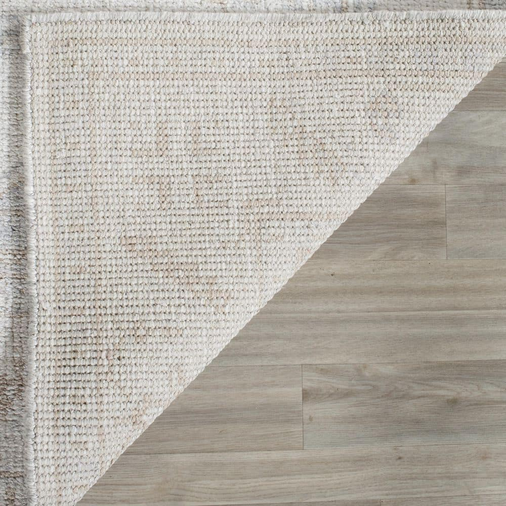Hand-Knotted Elegance Beige Wool & Silk 4' x 6' Area Rug