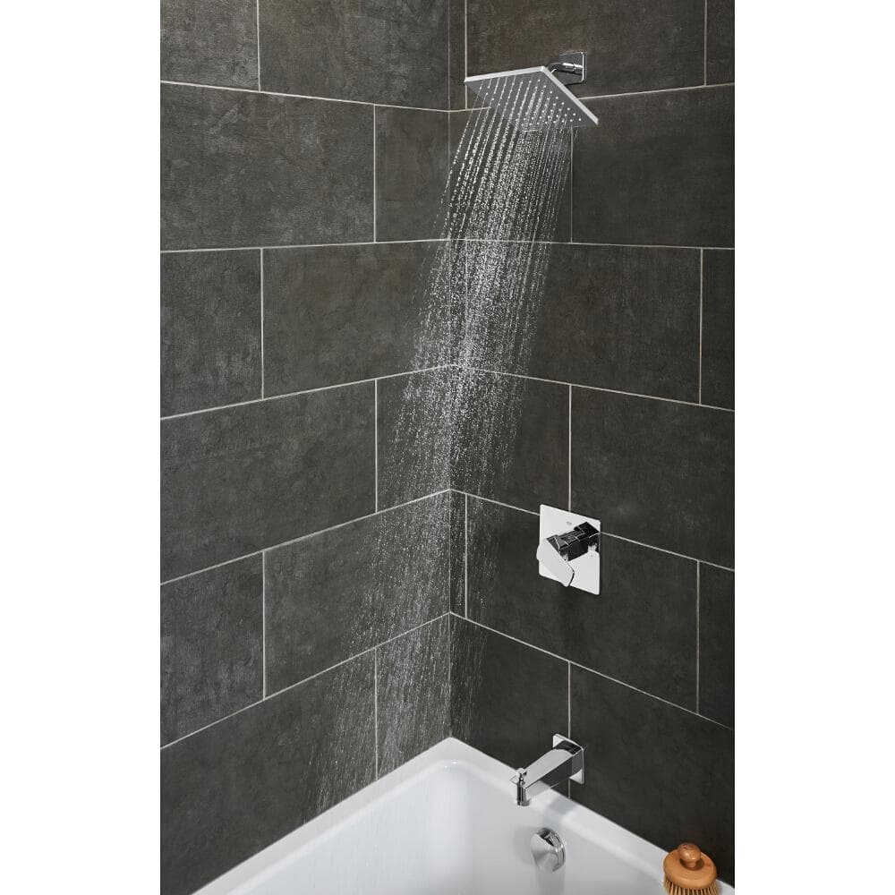 GROHE 35097000 Tallinn Single Handle 1 Spray Bathtub Shower Faucet in Starlight Chrome