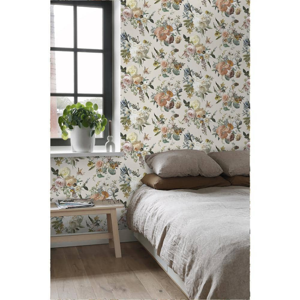 Design Department Antonia Cream Vintage Bouquet Wallpaper, 20.9-in by 33-ft
