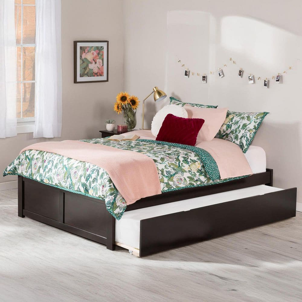 Concord Queen Bed with Footboard and Twin Extra Long Trundle in Espresso