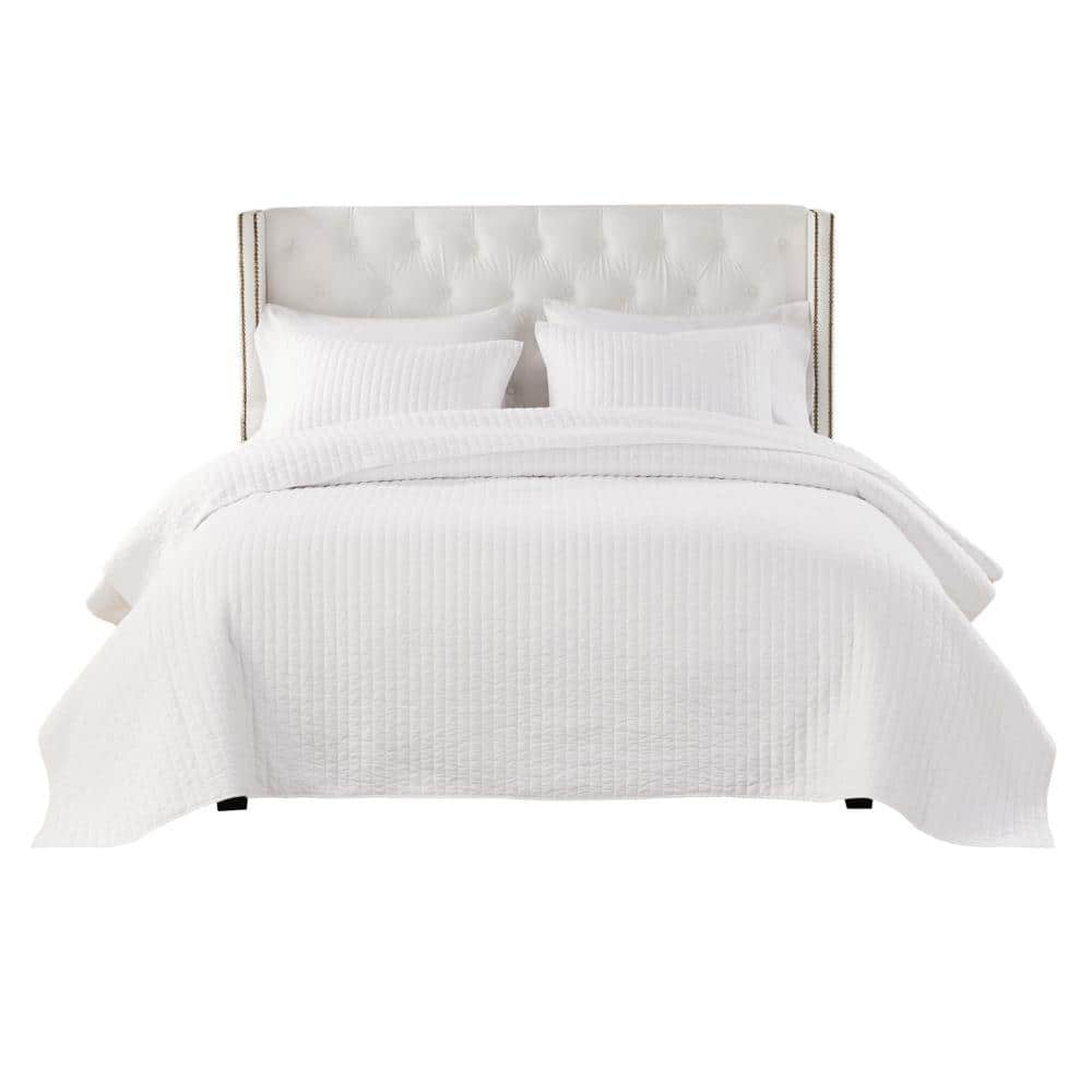 Benjara Xumi 3pc Cal King Quilt and Pillow Sham Set, Channel Style Antique White